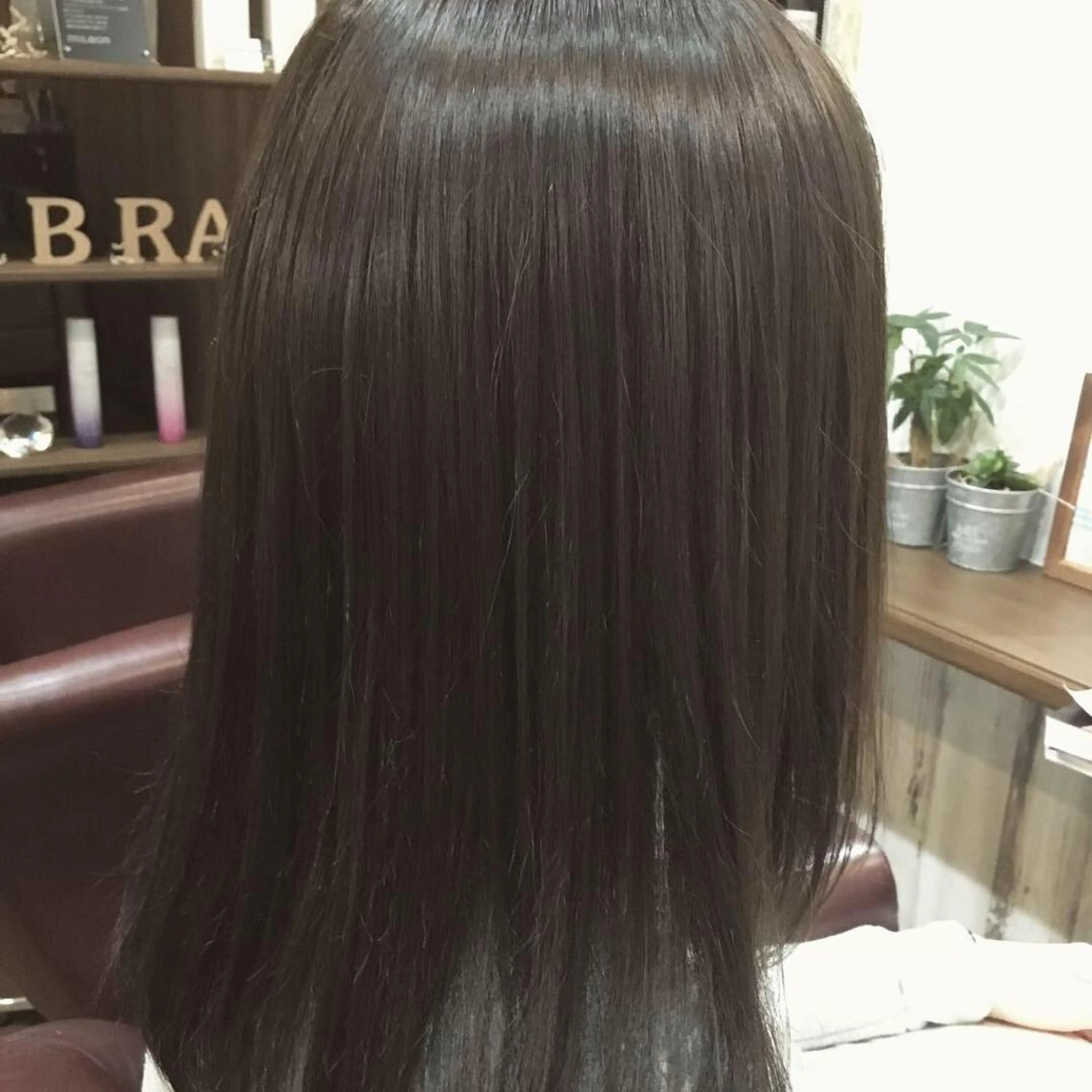 セミロング カラー パーマ embrace エンブレイスのヘアスタイル