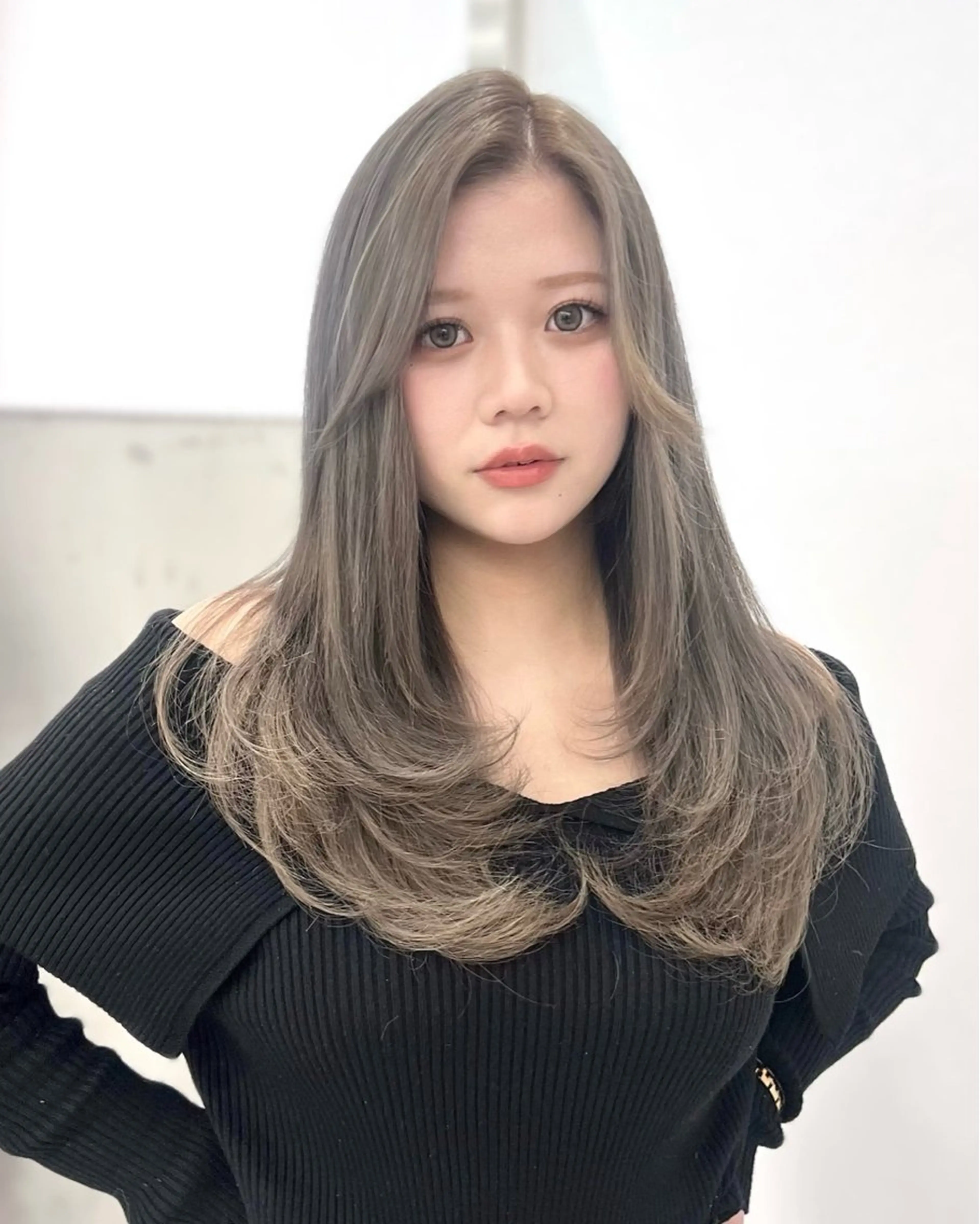 ロング カラー ブリーチ グレージュ レイヤーカット 京都レイヤーカット うえひのヘアスタイル