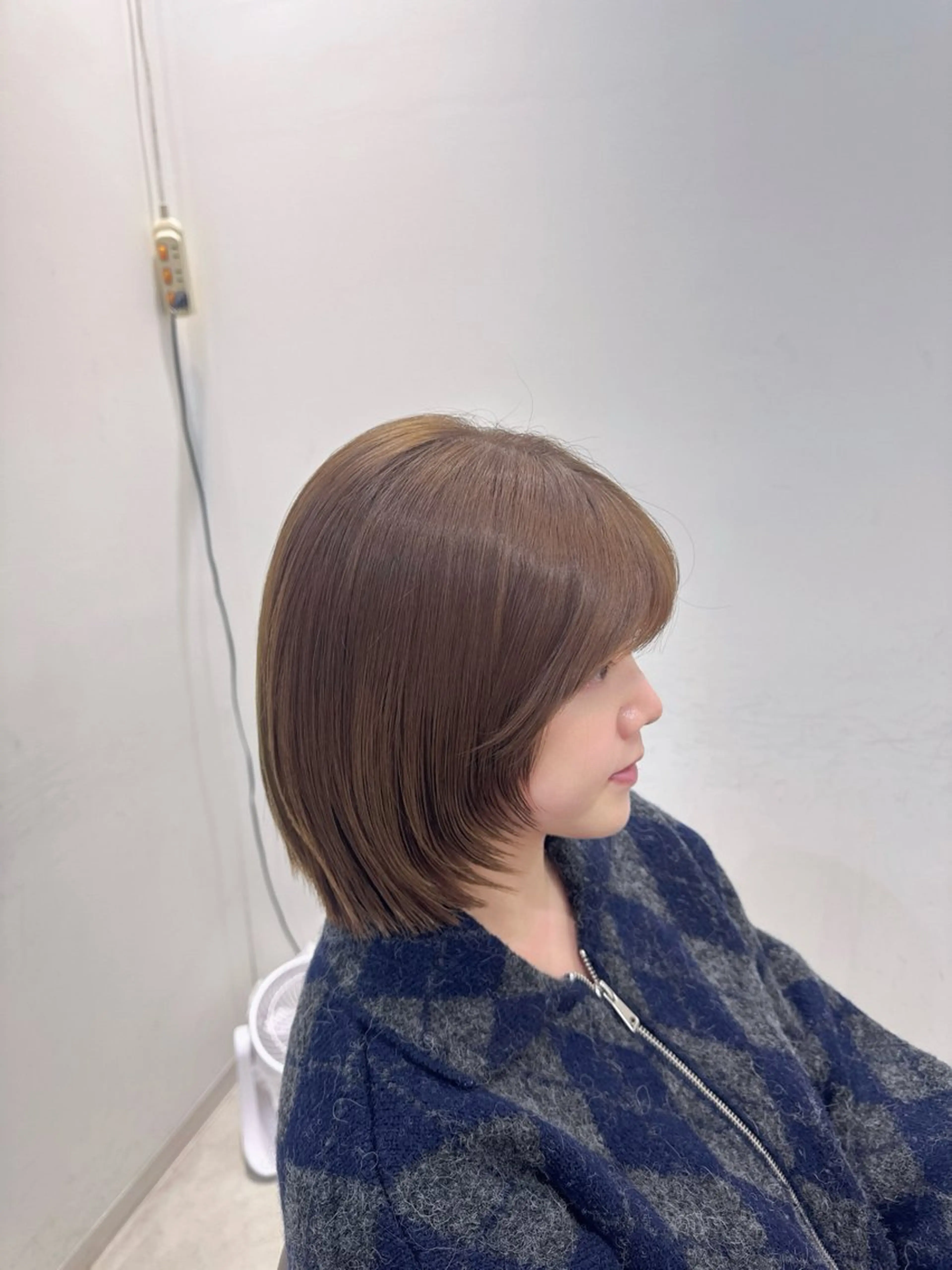 ミディアム 顔周りカット レイヤーカット カット ヘアカラー HAIR LOUNGE Run Ways所属・Shiho 🦋 /透明感カラーのヘアスタイル