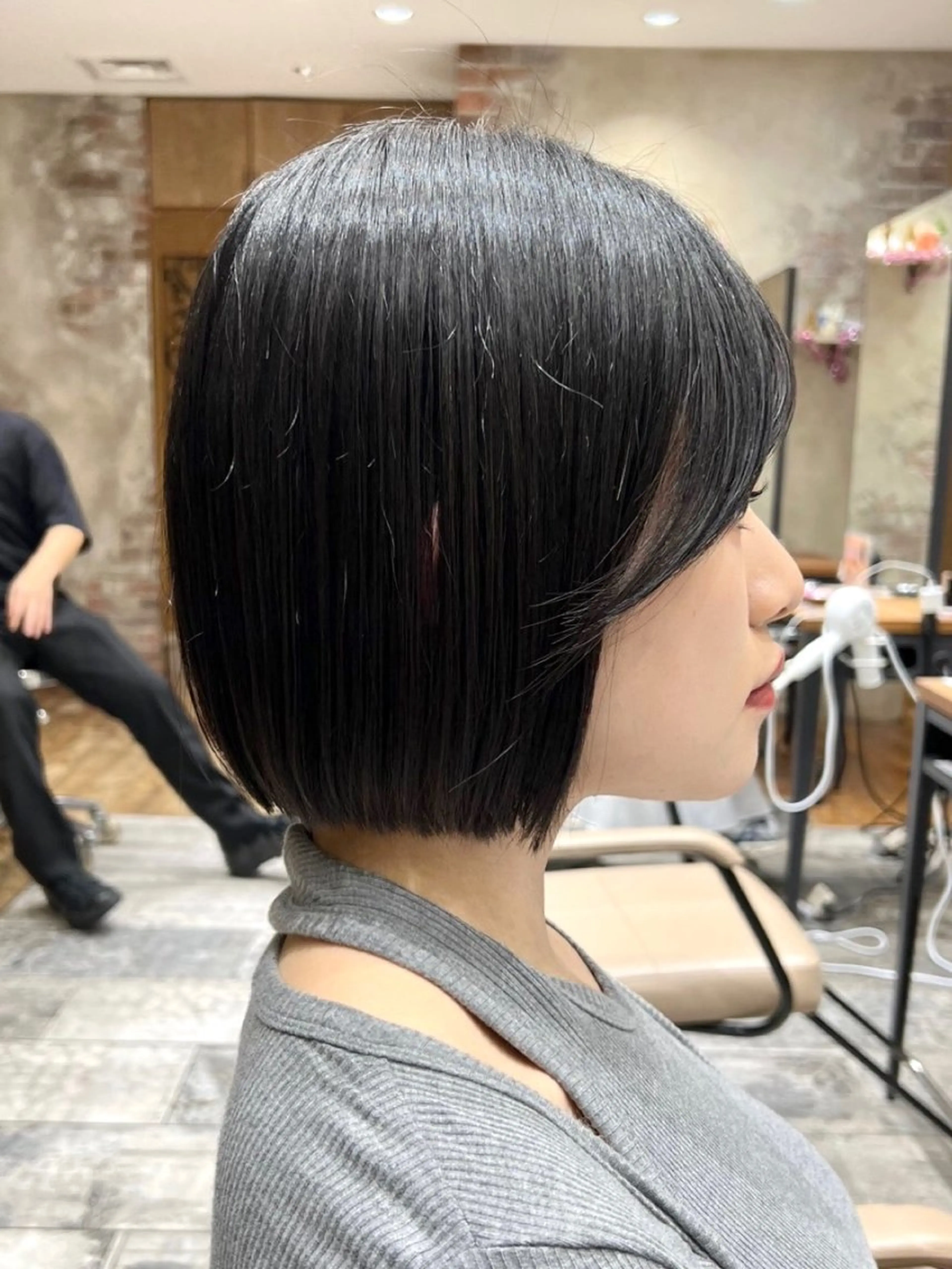 ショート カラー カット ヘアカラー トリートメント 💍新宿ショート 💍岩田莉奈のヘアスタイル