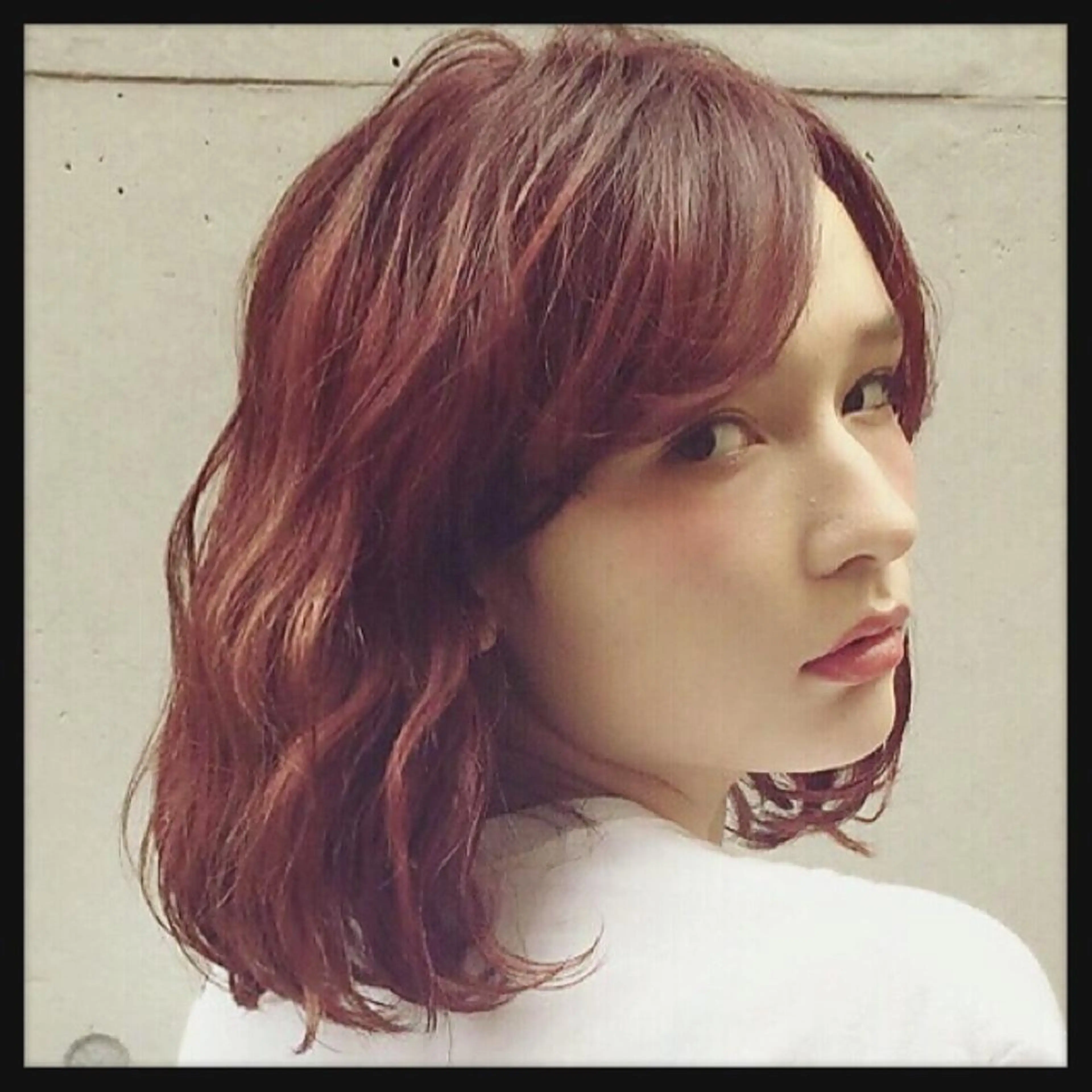 ミディアム カラー パーマ ヘアアレンジ メンズ キッズ ネイル マツエク・マツパ アイブロウ カット ヘアカラー 縮毛矯正 トリートメント ヘッドスパ ヘアセット ☃️髪質改善🉐割✨ ❄️“ever”❄️のヘアスタイル