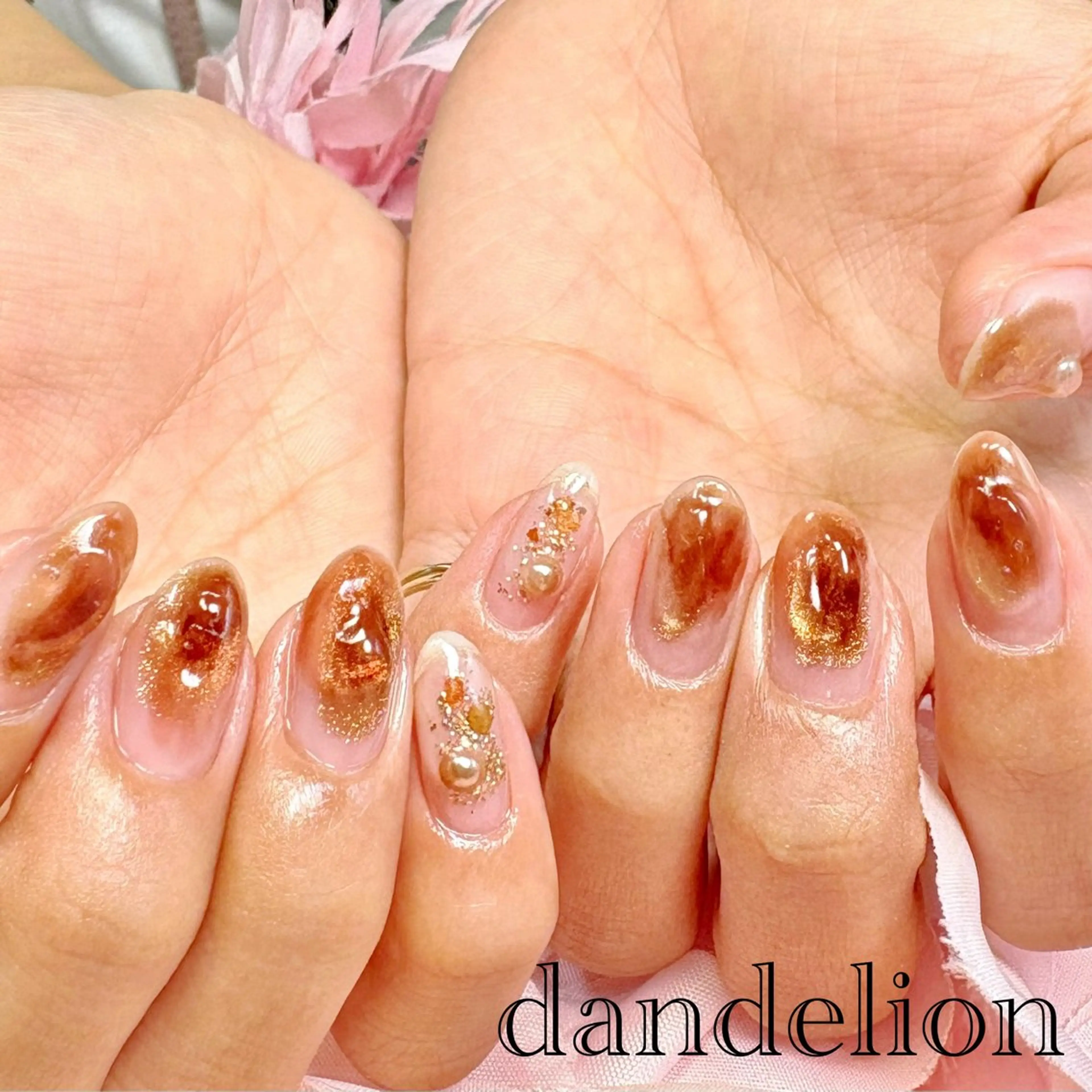ネイル ハンドネイル ハンドケア dandelion ダンデライオンのネイルデザイン