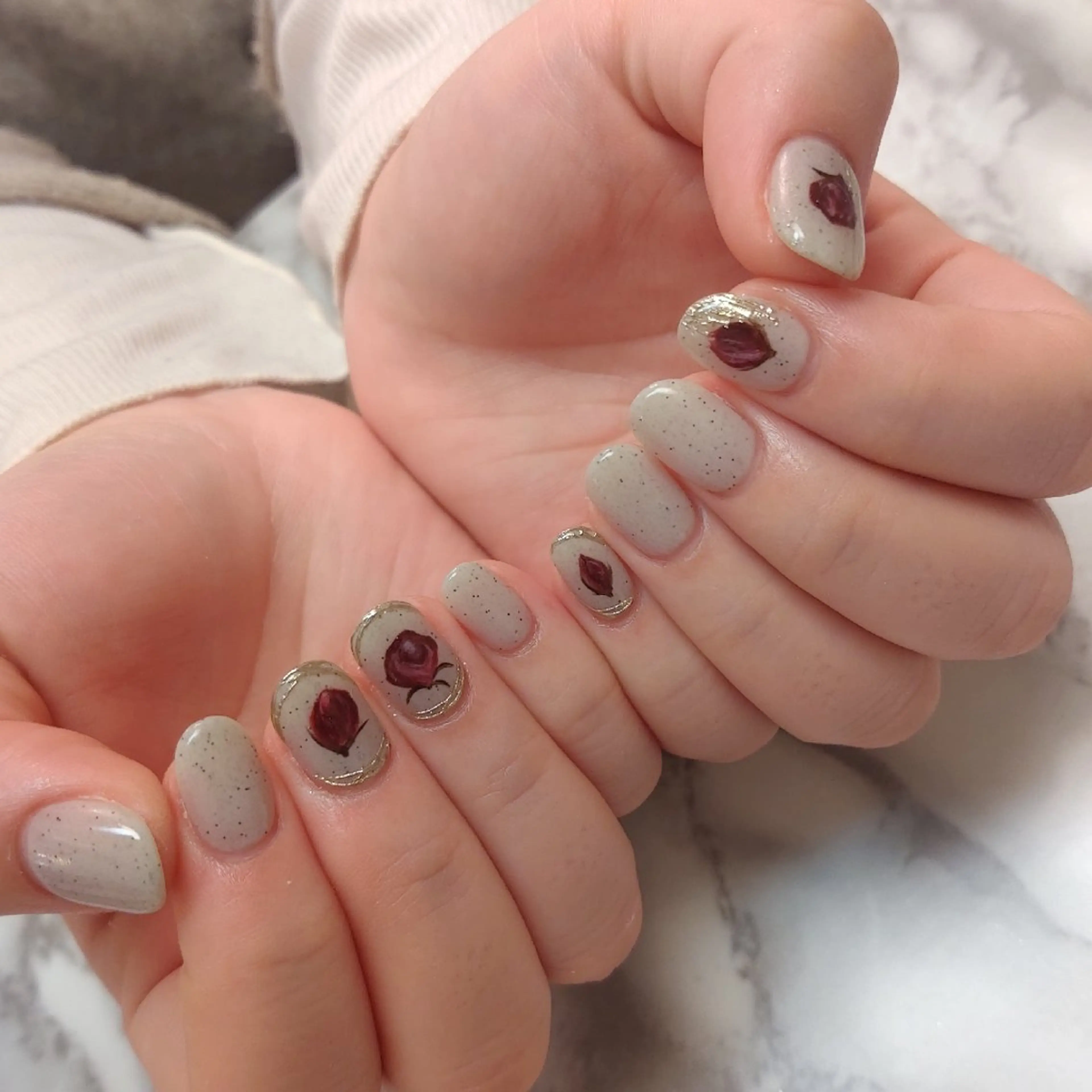 ネイル ジェヌインネイル 河内のネイルデザイン