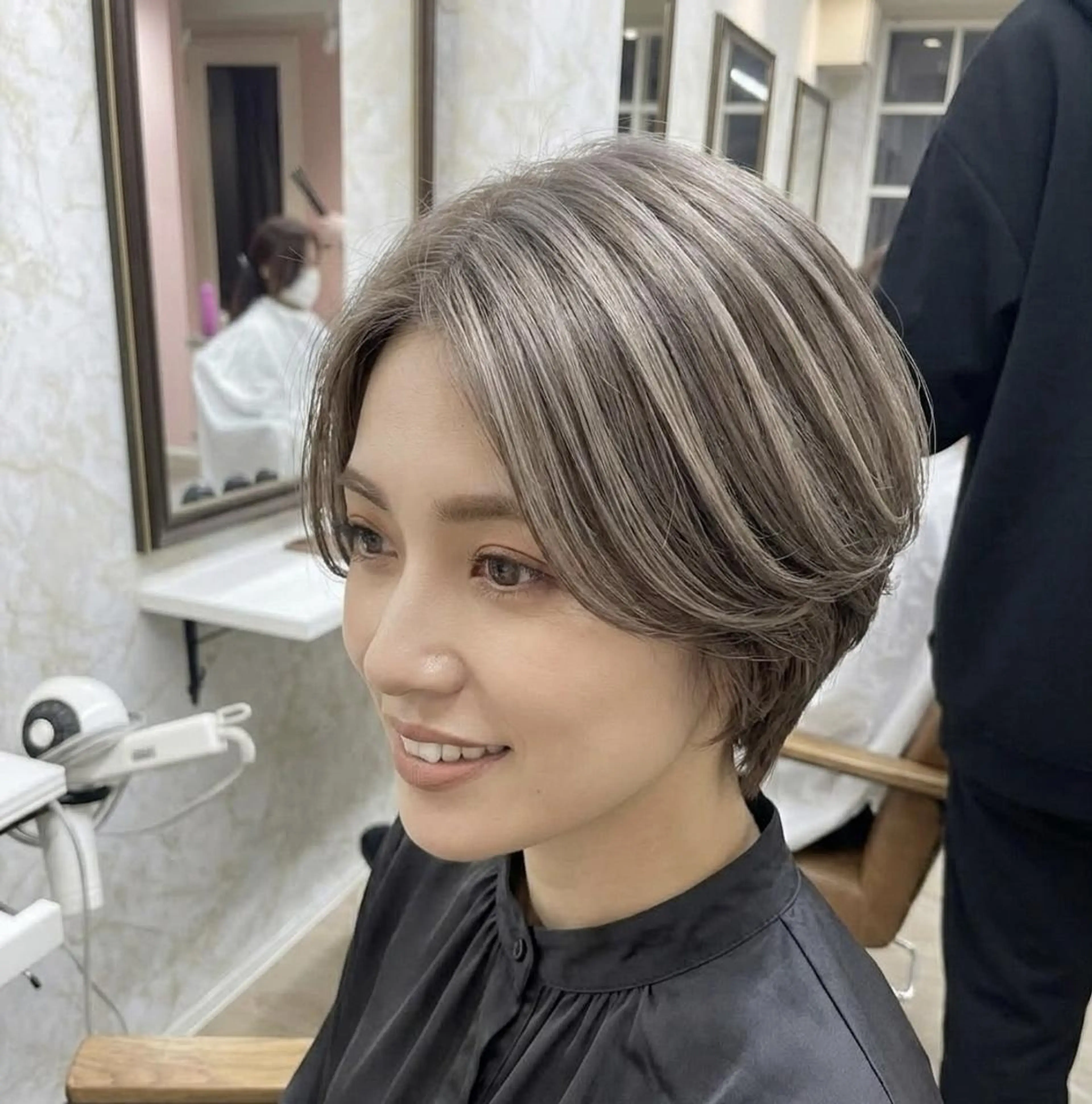 ショート カラー カット ヘアカラー トリートメント muruchura 小林のヘアスタイル