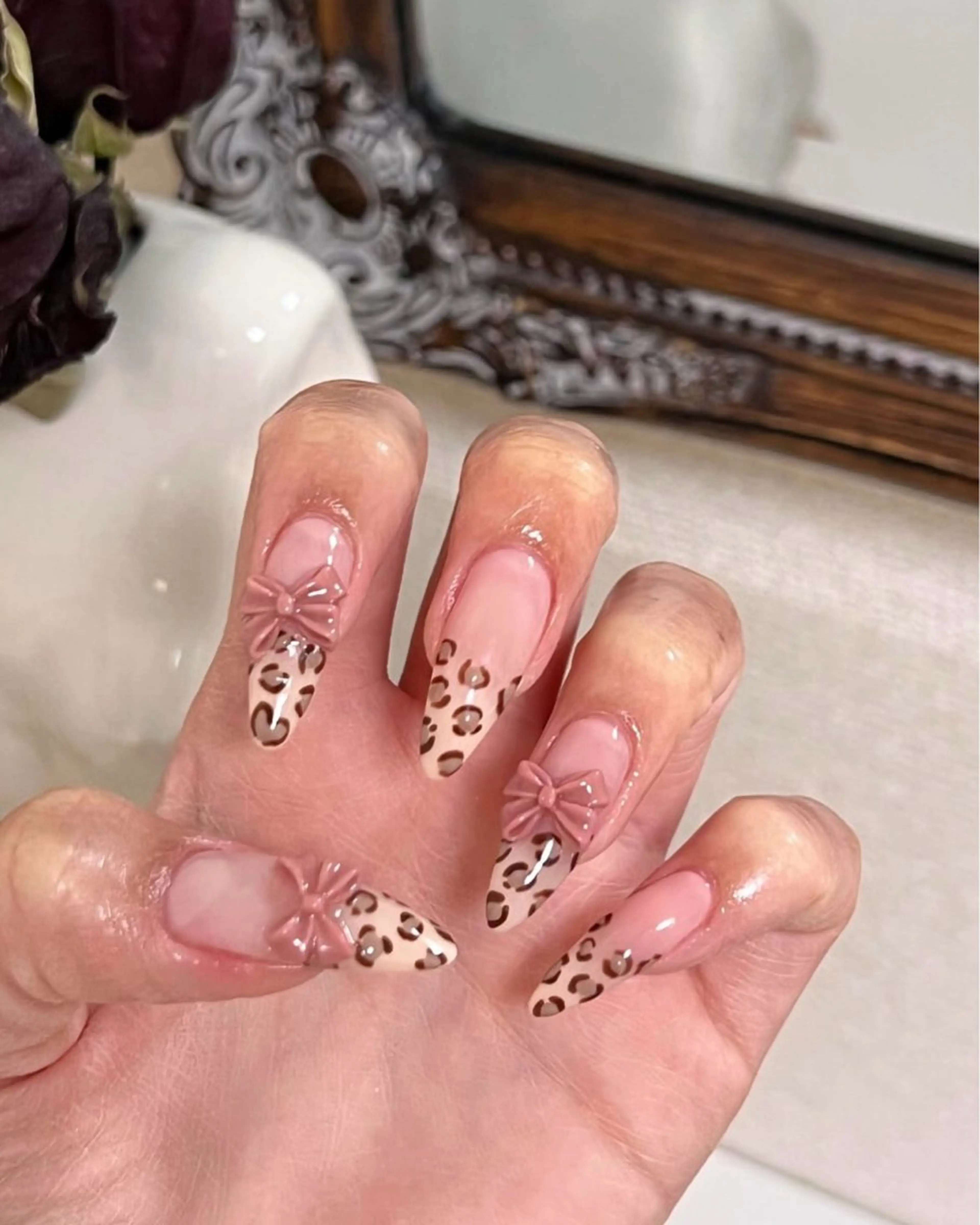 ネイル BeautySalonMIYAVI所属・浅草MIYAVI クミのネイルデザイン