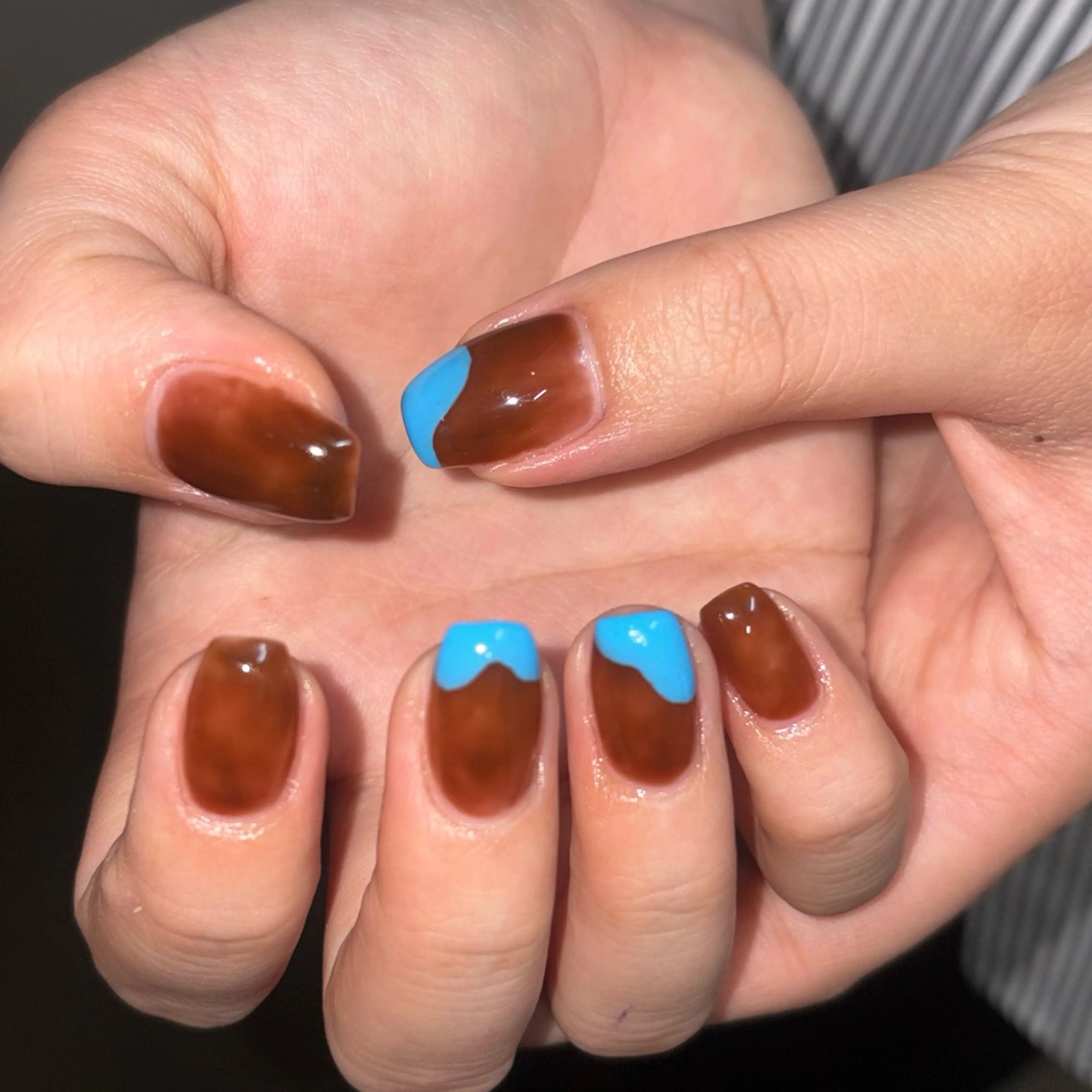 ネイル ハンドネイル カメレオン京橋🌻 草葉由佳のネイルデザイン