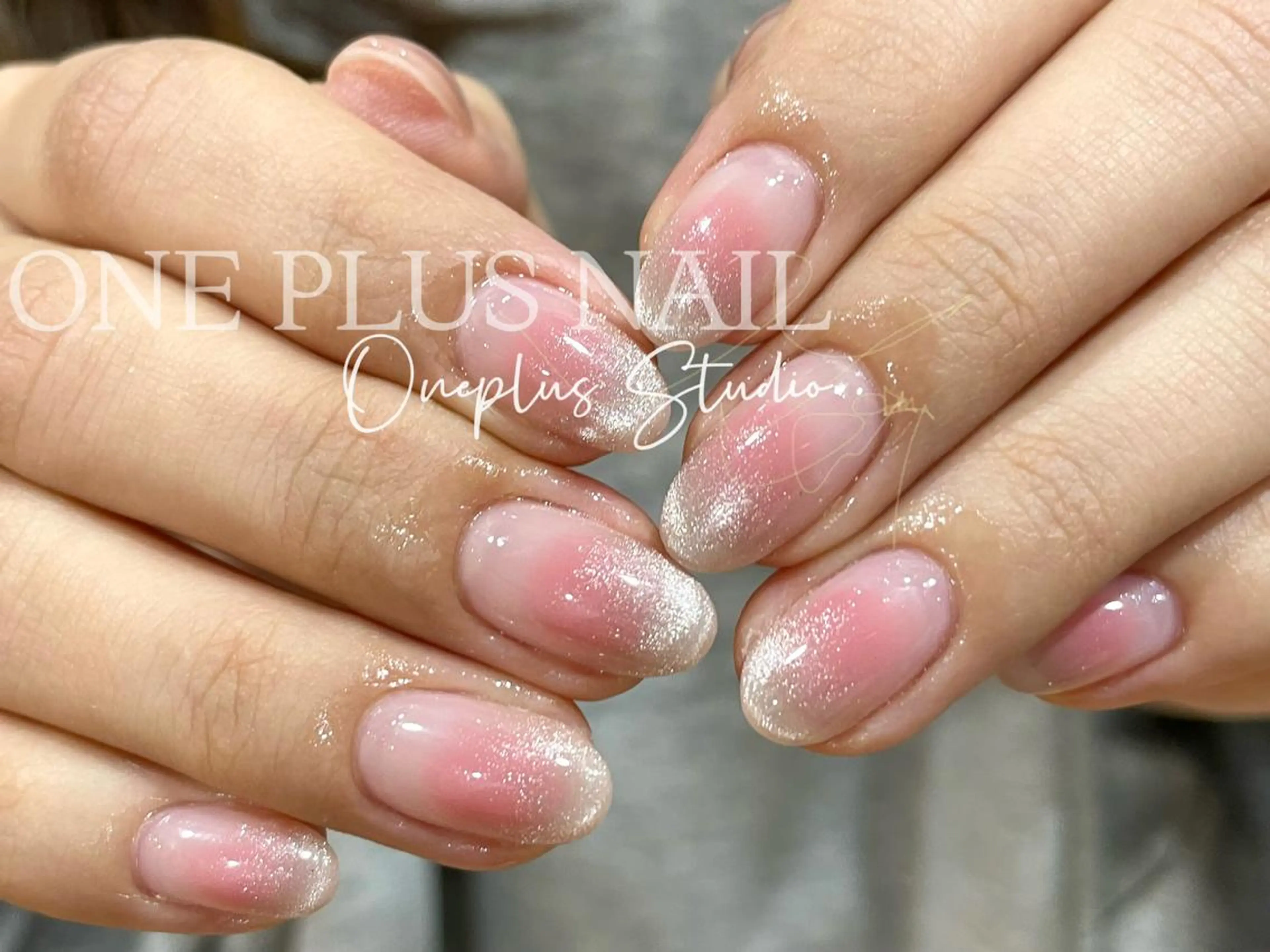 ネイル アートネイル オーロラネイル ガーリー キラキラネイル 韓国ネイル One plus StudioNailのネイルデザイン