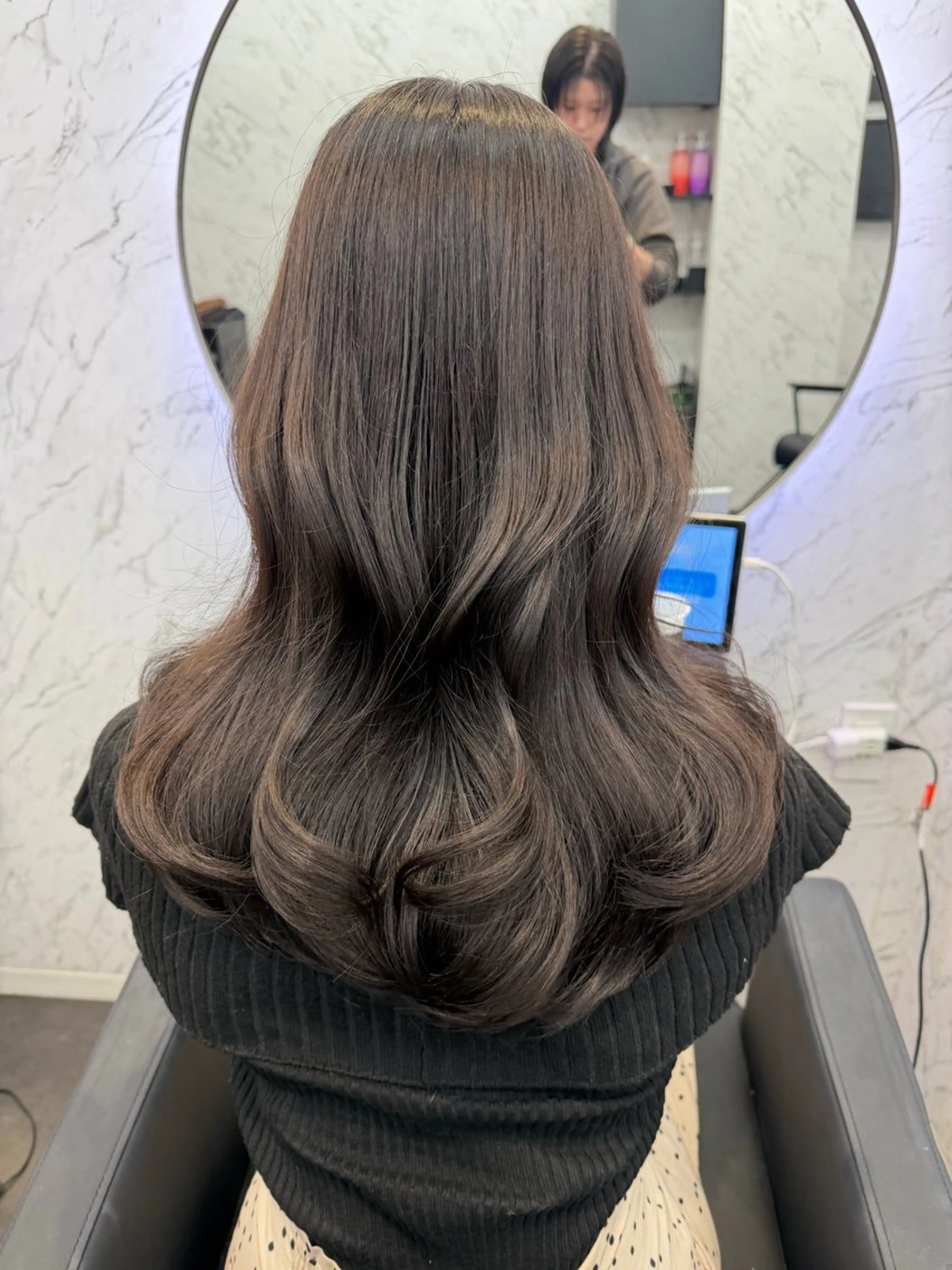 ロング カラー グレージュ カット ヘアカラー トリートメント 遠藤沙也加 /レイヤーカットのヘアスタイル