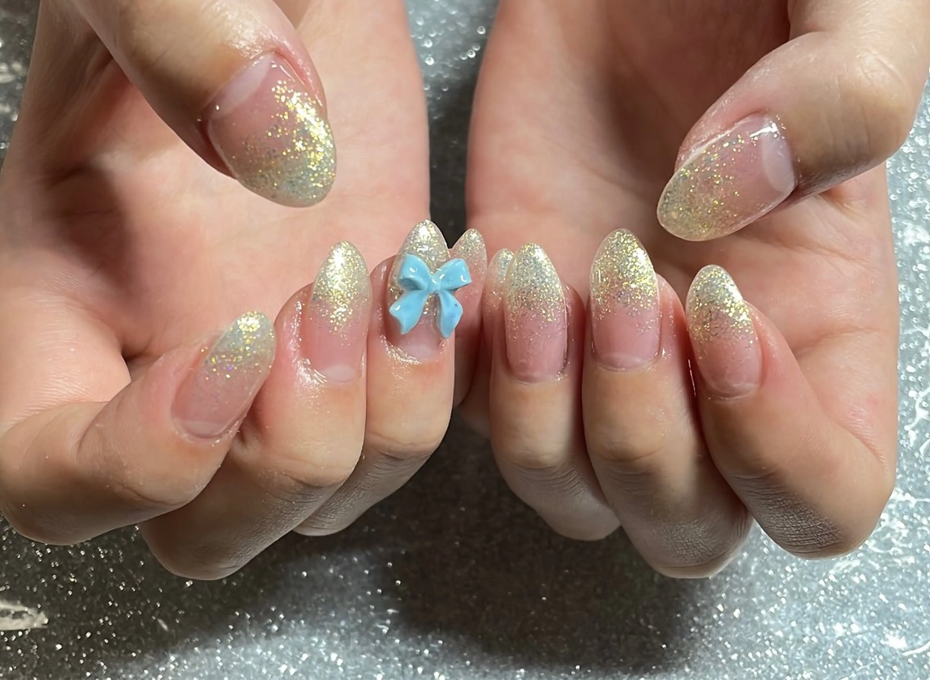 ネイル VIERU 🌈🎀💖のネイルデザイン