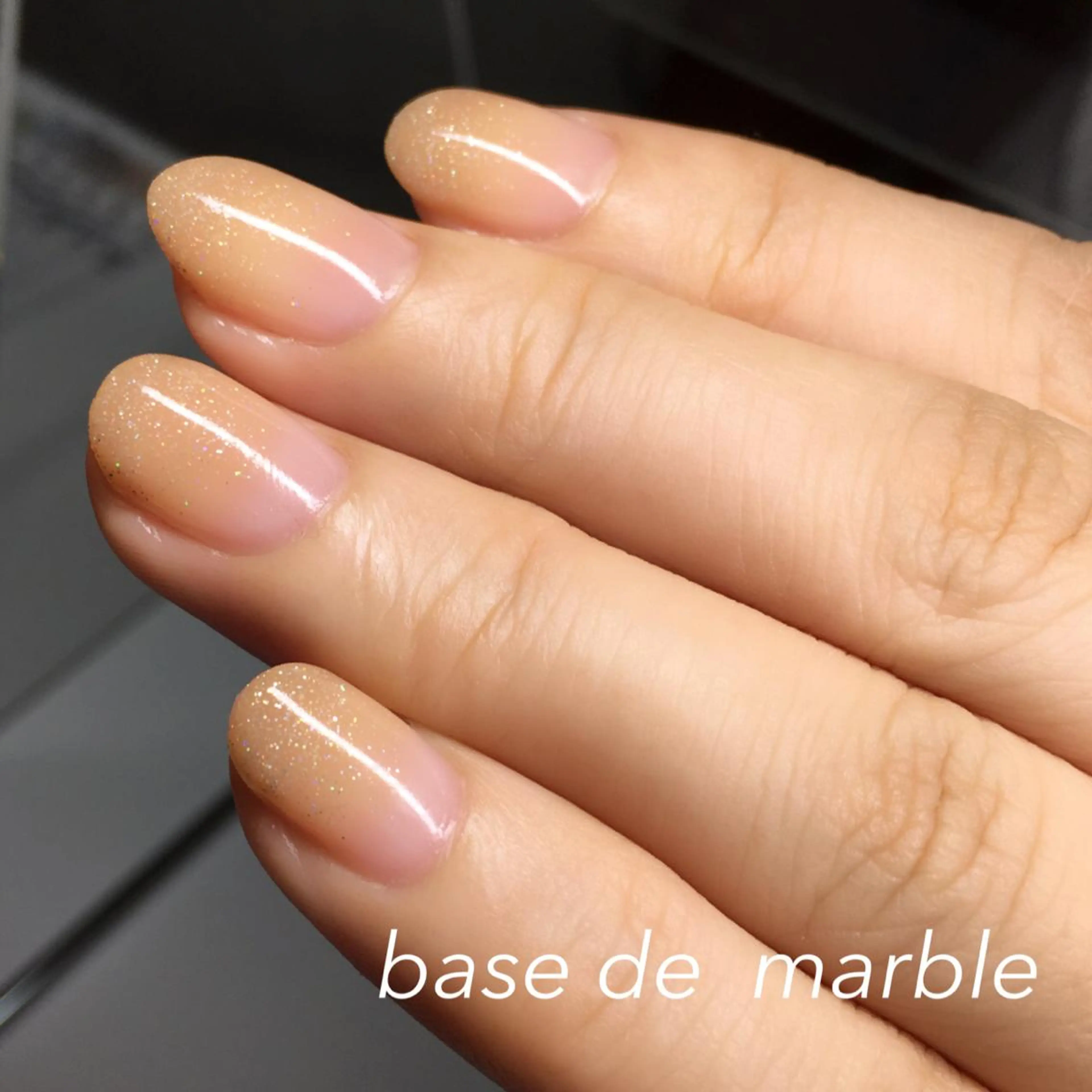 ネイル オモルフィ所属・カラーリスト marumoのヘアスタイル