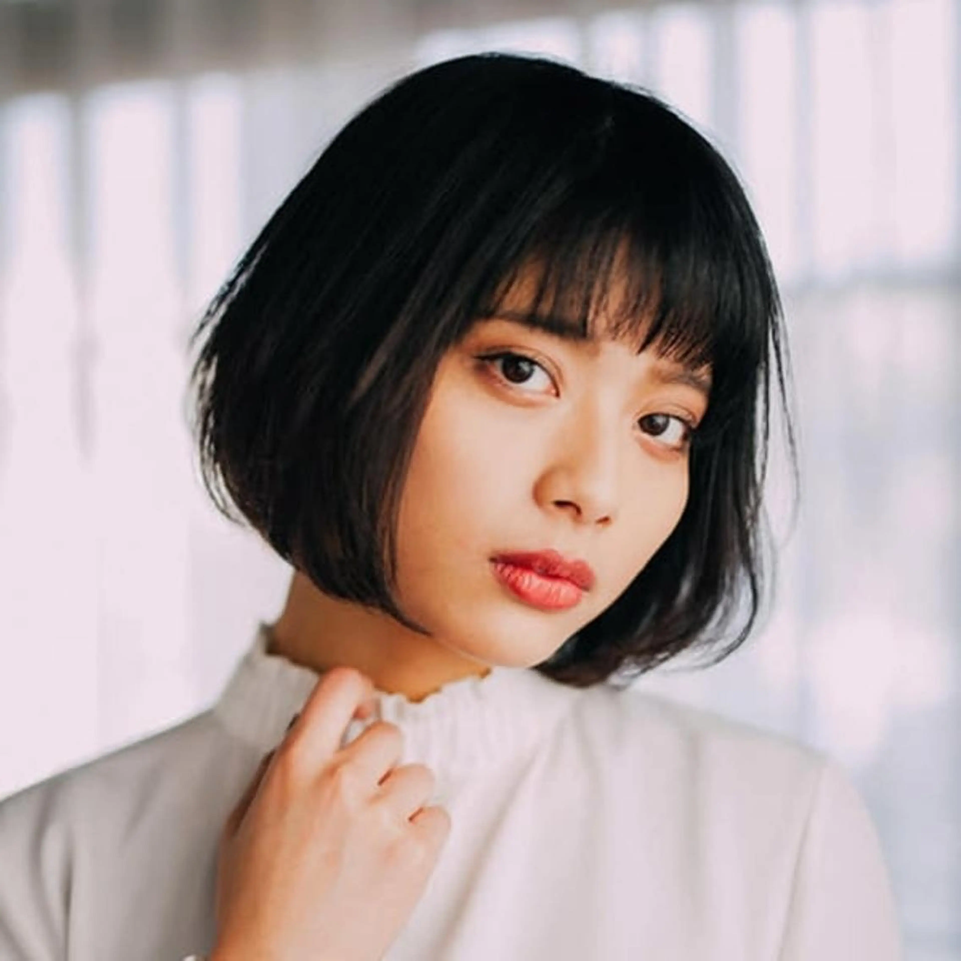 ミディアム カラー 恩田 さやかのヘアスタイル