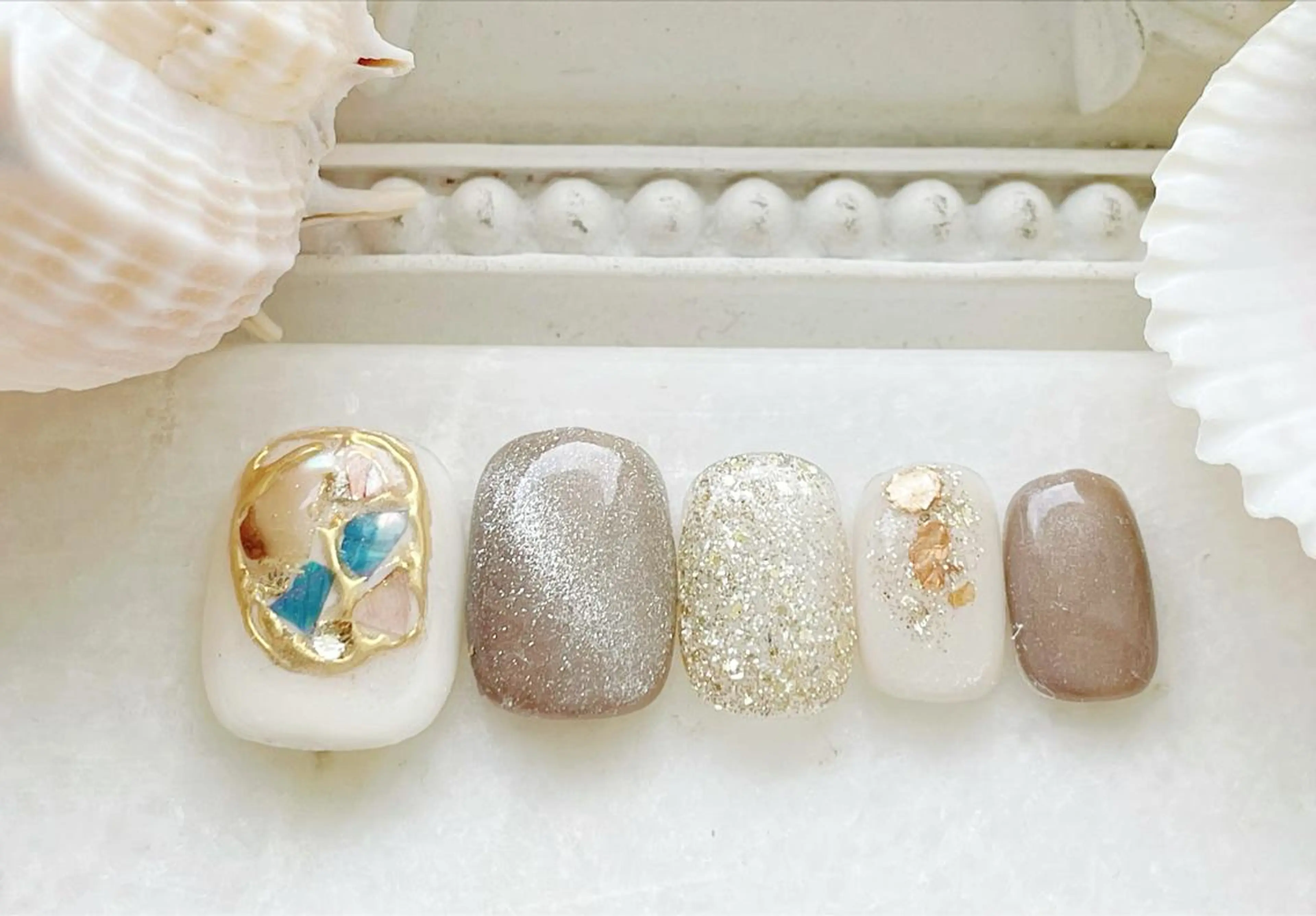 ネイル フットネイル ジェルネイル マグネットネイル ミラーネイル ニュアンスネイル Satomi  のネイルデザイン