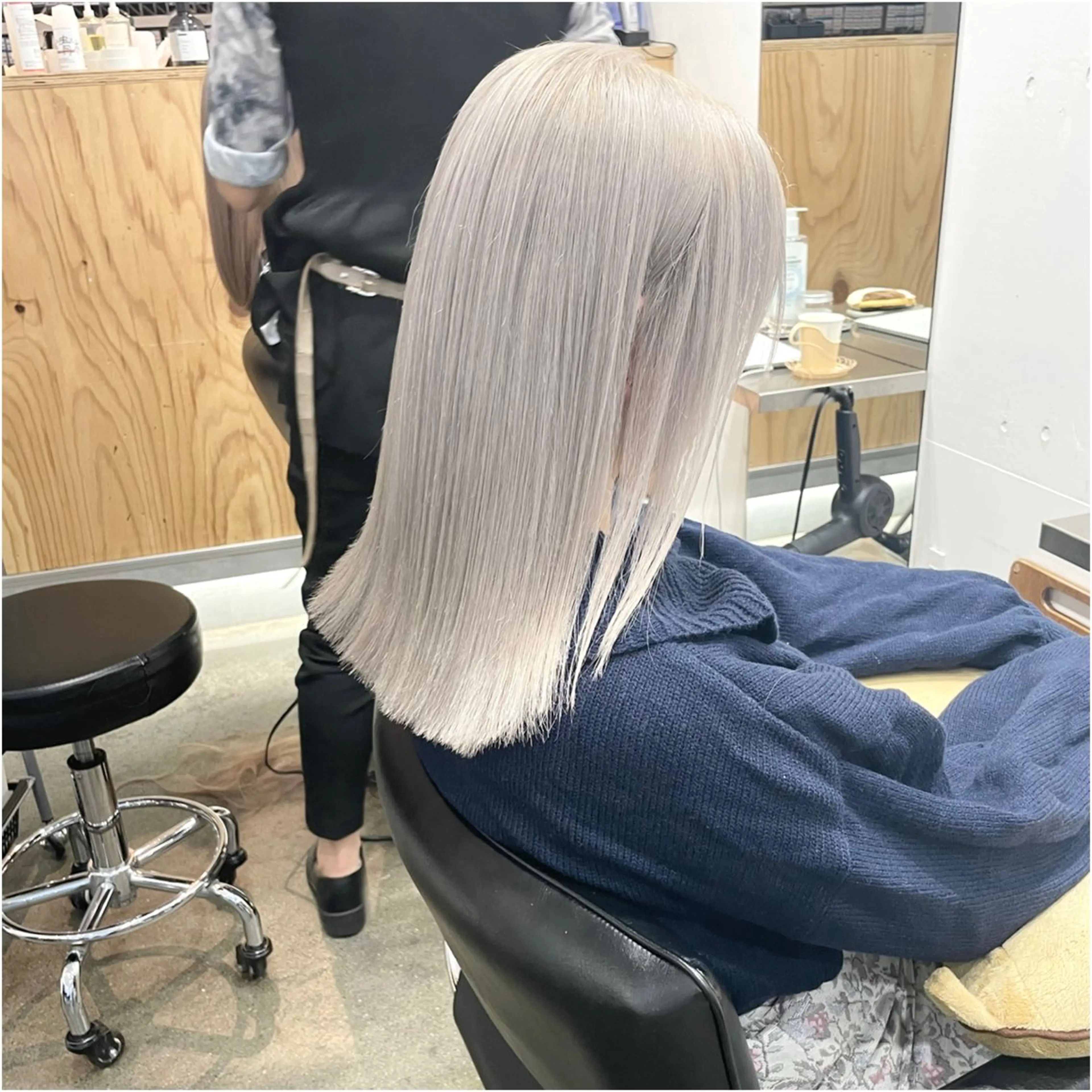 セミロング カラー 圧倒的なケアブリーチ /髪質改善🩵松田のヘアスタイル