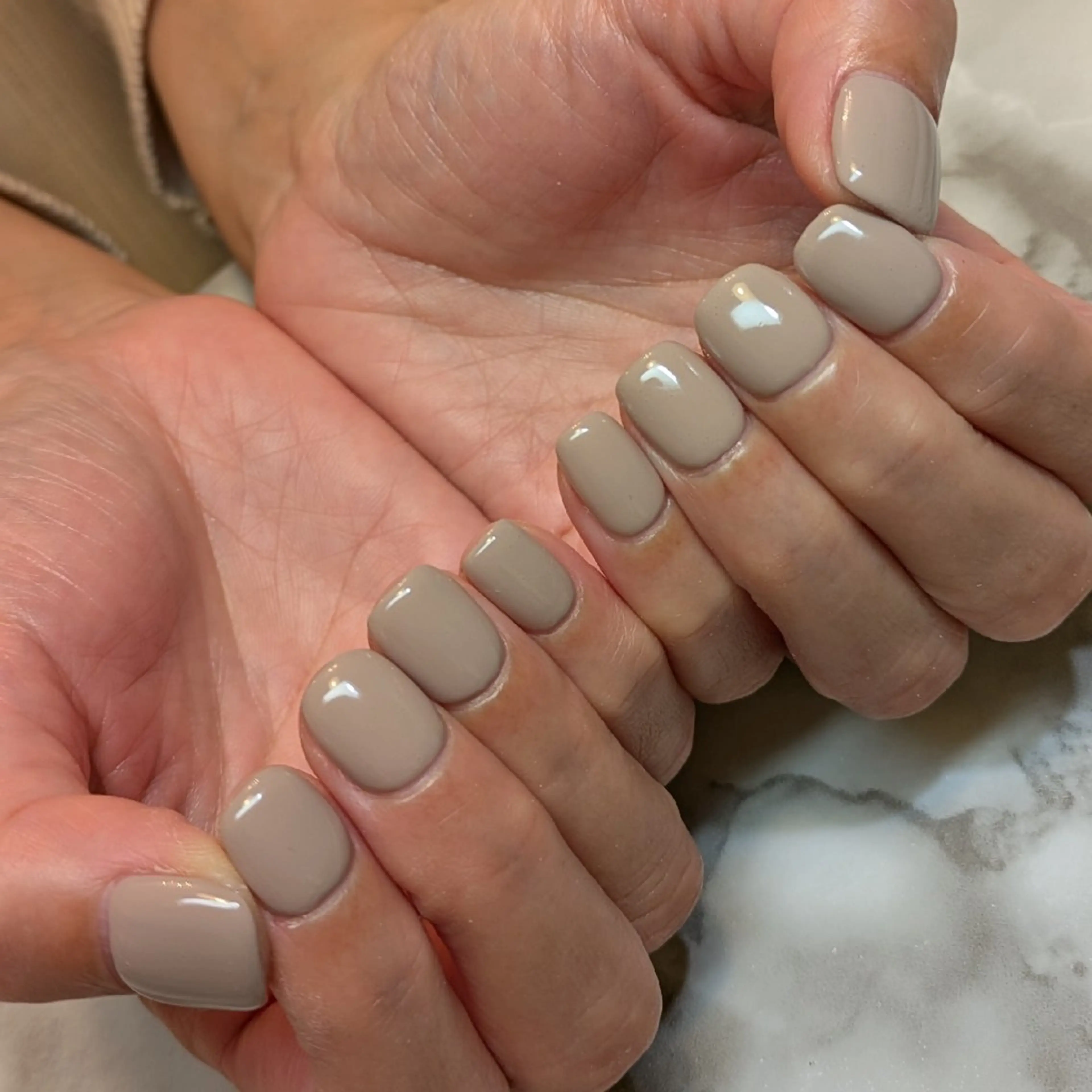 ネイル ワンカラーネイル ジェヌインネイル 河内のネイルデザイン