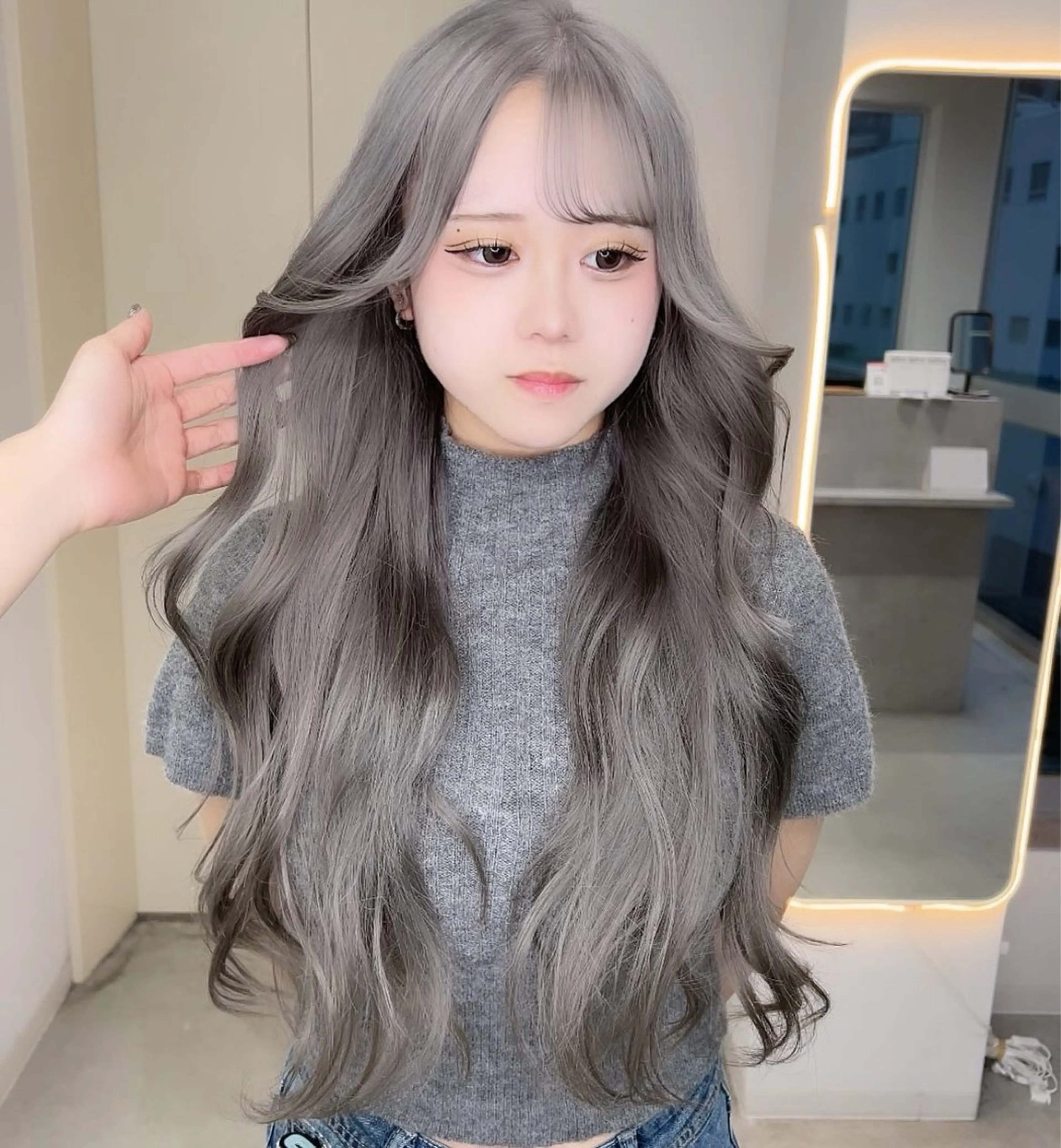 カラー ヘアカラー GiseL さあや博多ハイトーンのヘアスタイル