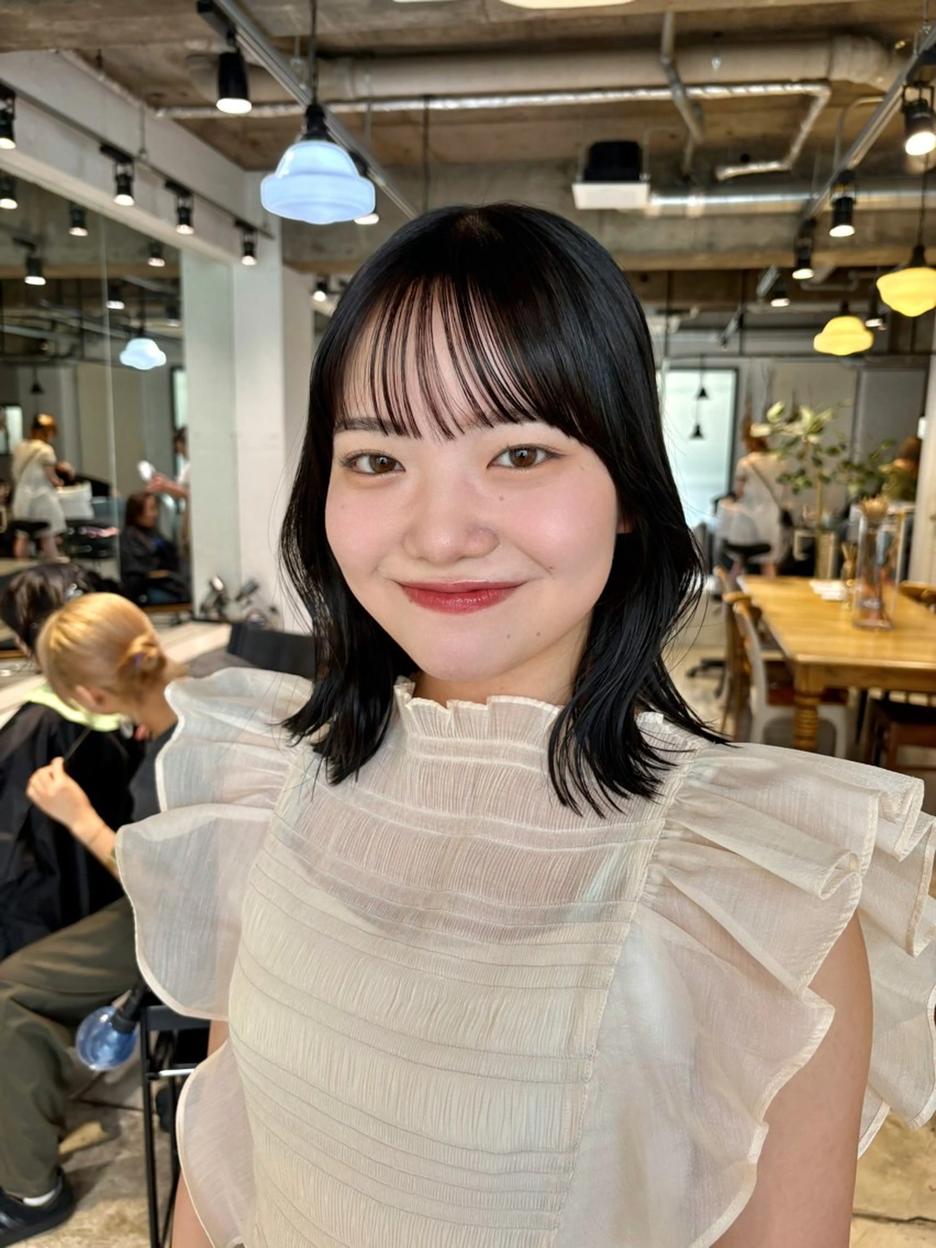 ミディアム カラー 黒髪 ナチュラルブラック 顔周りカット ユウナ🎀レイヤー/ 暖色カラーのヘアスタイル