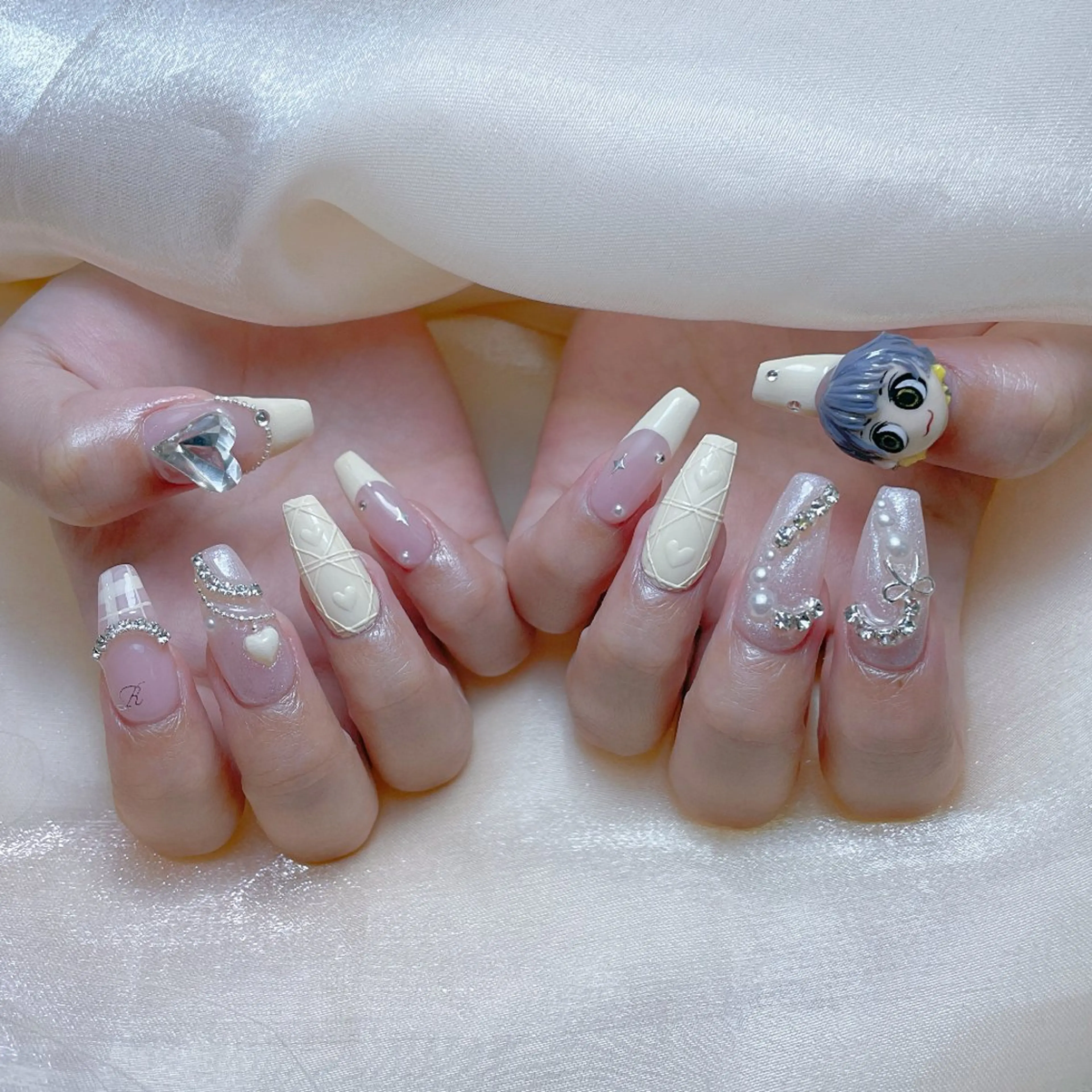 ネイル オーロラネイル キラキラネイル 大理石ネイル(マーブル) スカルプネイル 春ネイル NailPrincess所属・princess スカルプ専門店のネイルデザイン