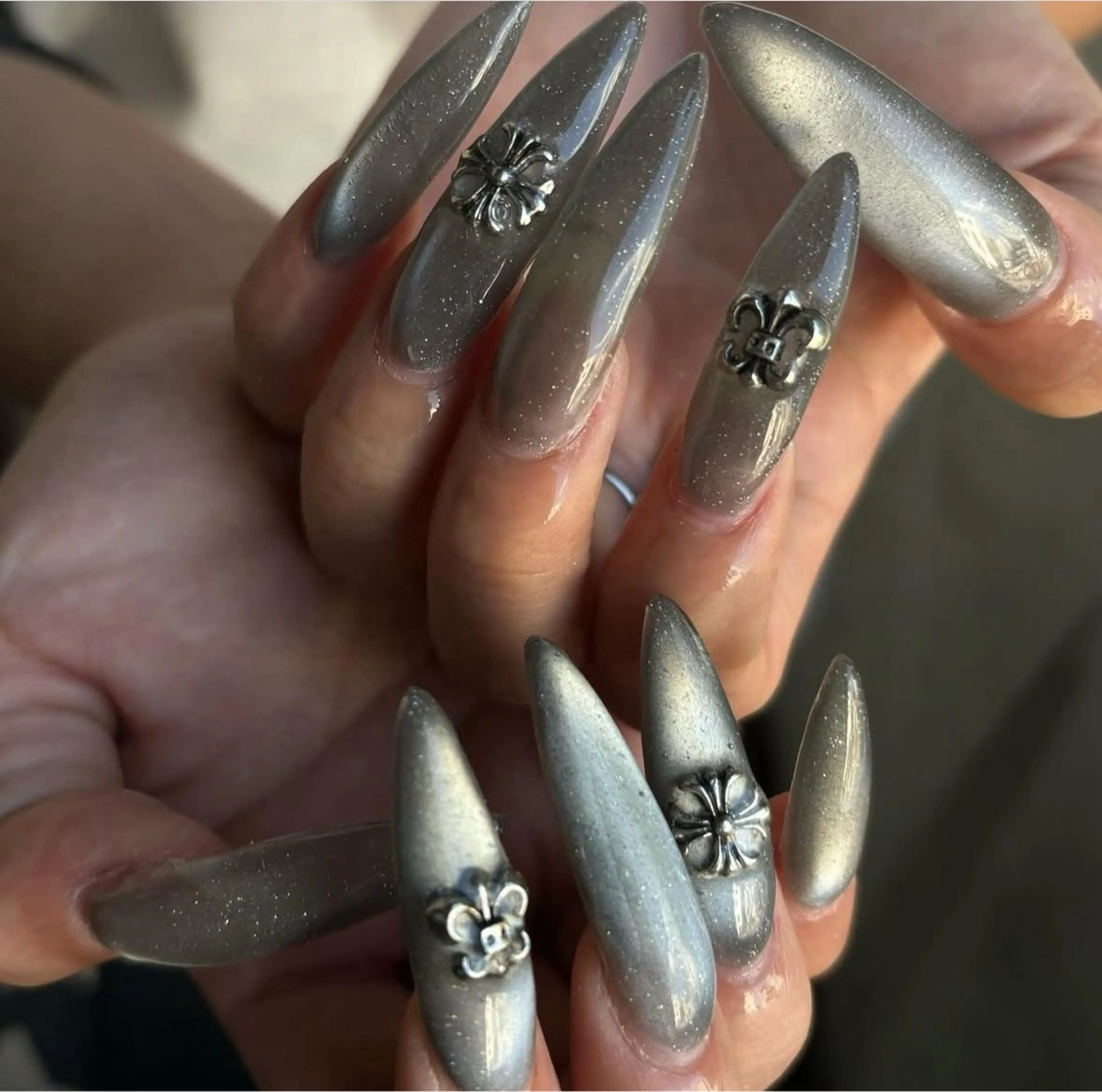 ロングネイル長さ出し10本＋マグネットネイルの写真