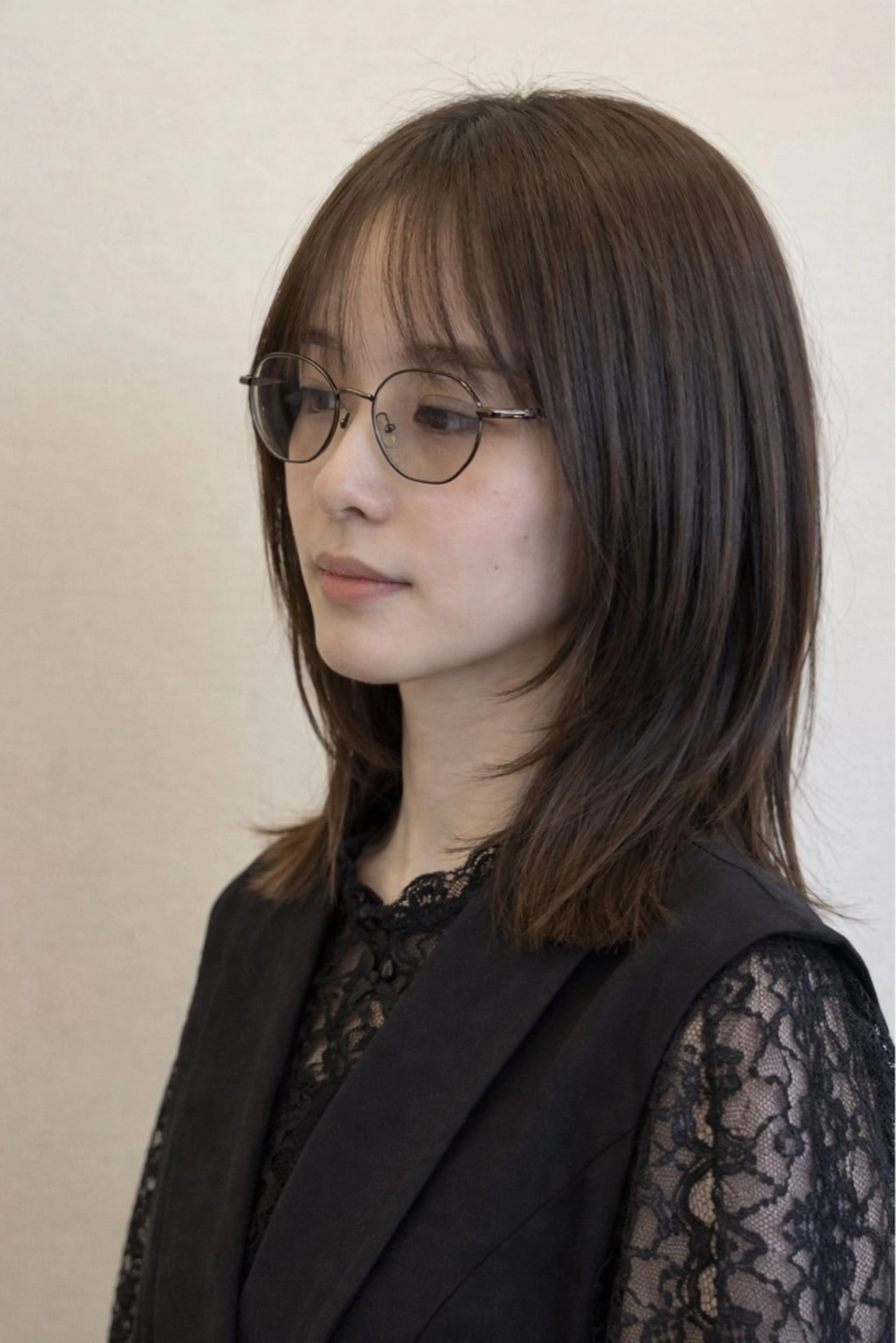 ミディアム レイヤーカット カット ヘアカラー トリートメント 齋藤 智佳のヘアスタイル