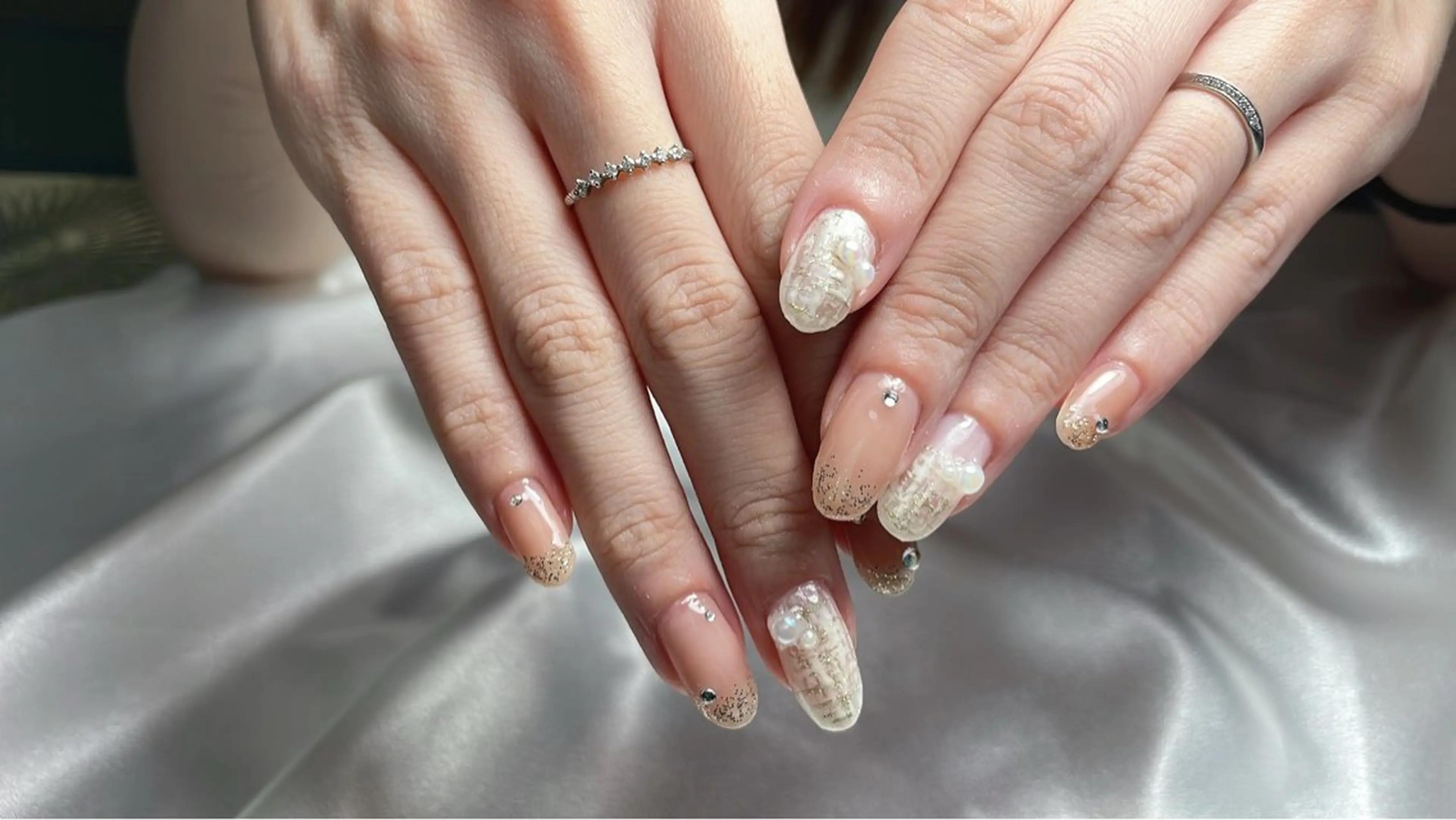 ネイル オフィスネイル ツイードネイル ホワイト ハンドネイル フットネイル private  nail salon mignon.所属・mignon RAN 高畠町のネイルデザイン