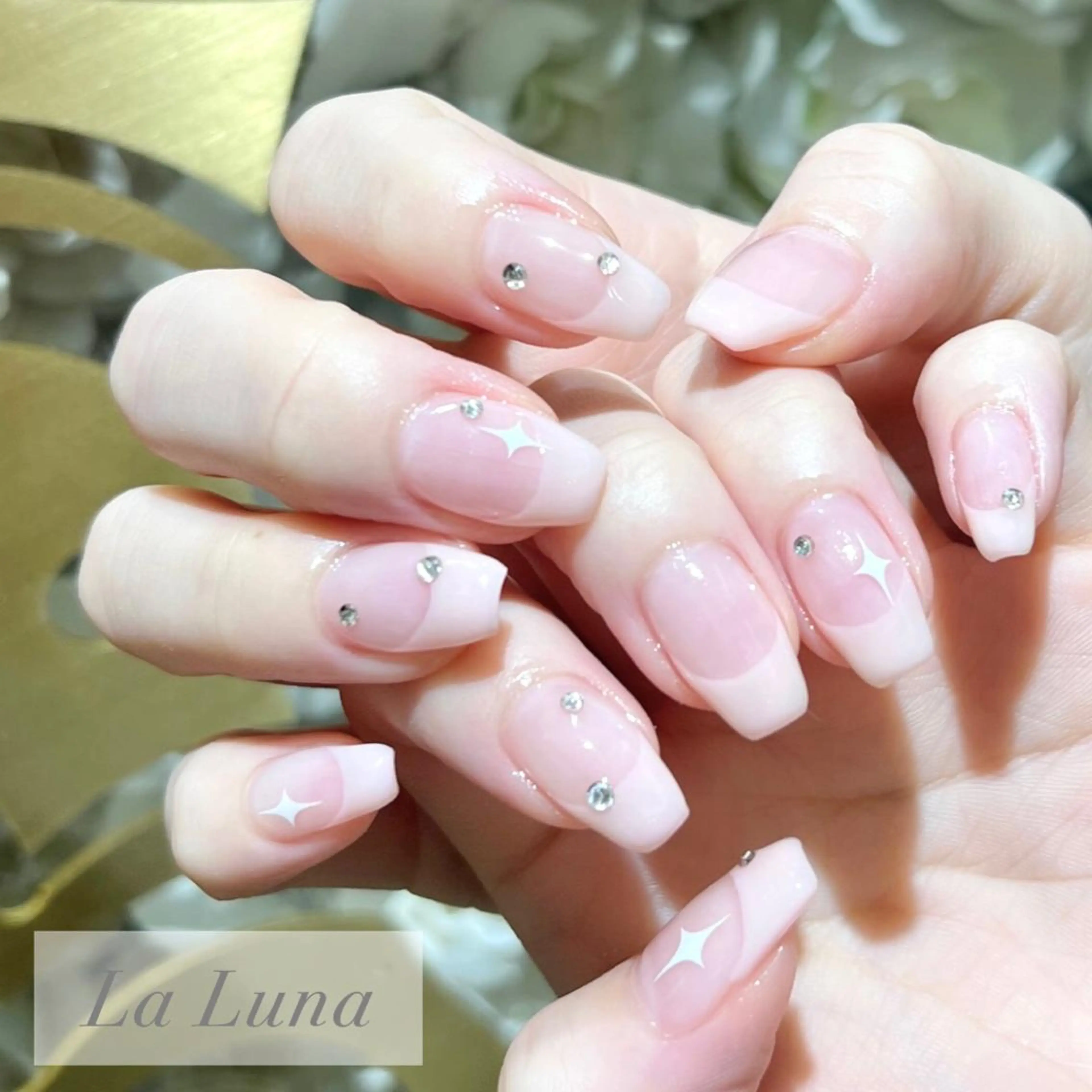 ネイル ハンドネイル ＬａＬｕｎａ🌙 natsukiのネイルデザイン