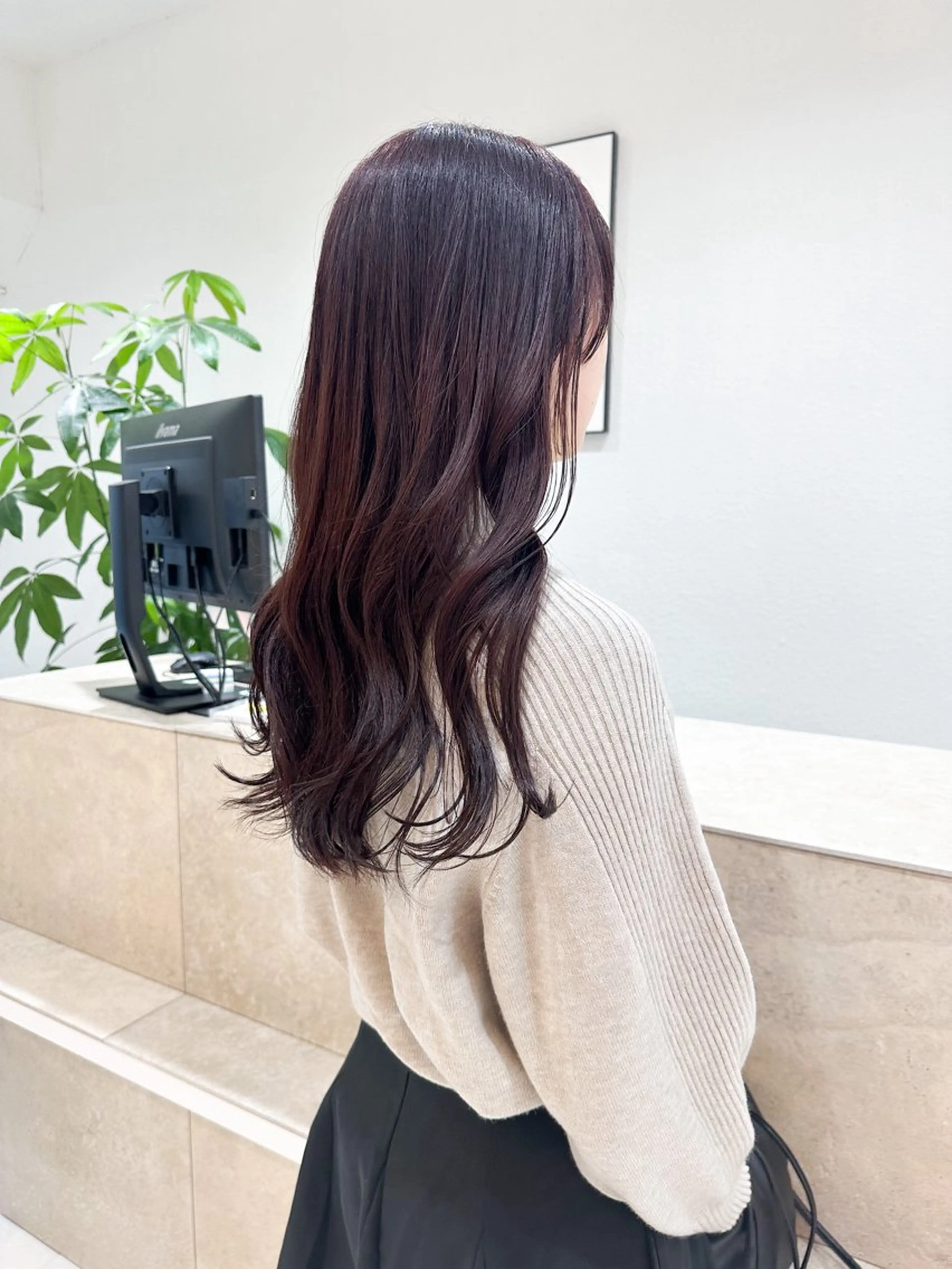 ロング カラー ブラウンカラー ピンクカラー ピンクブラウン 🌼透明感艶カラー オリーブ🌼河村咲のヘアスタイル