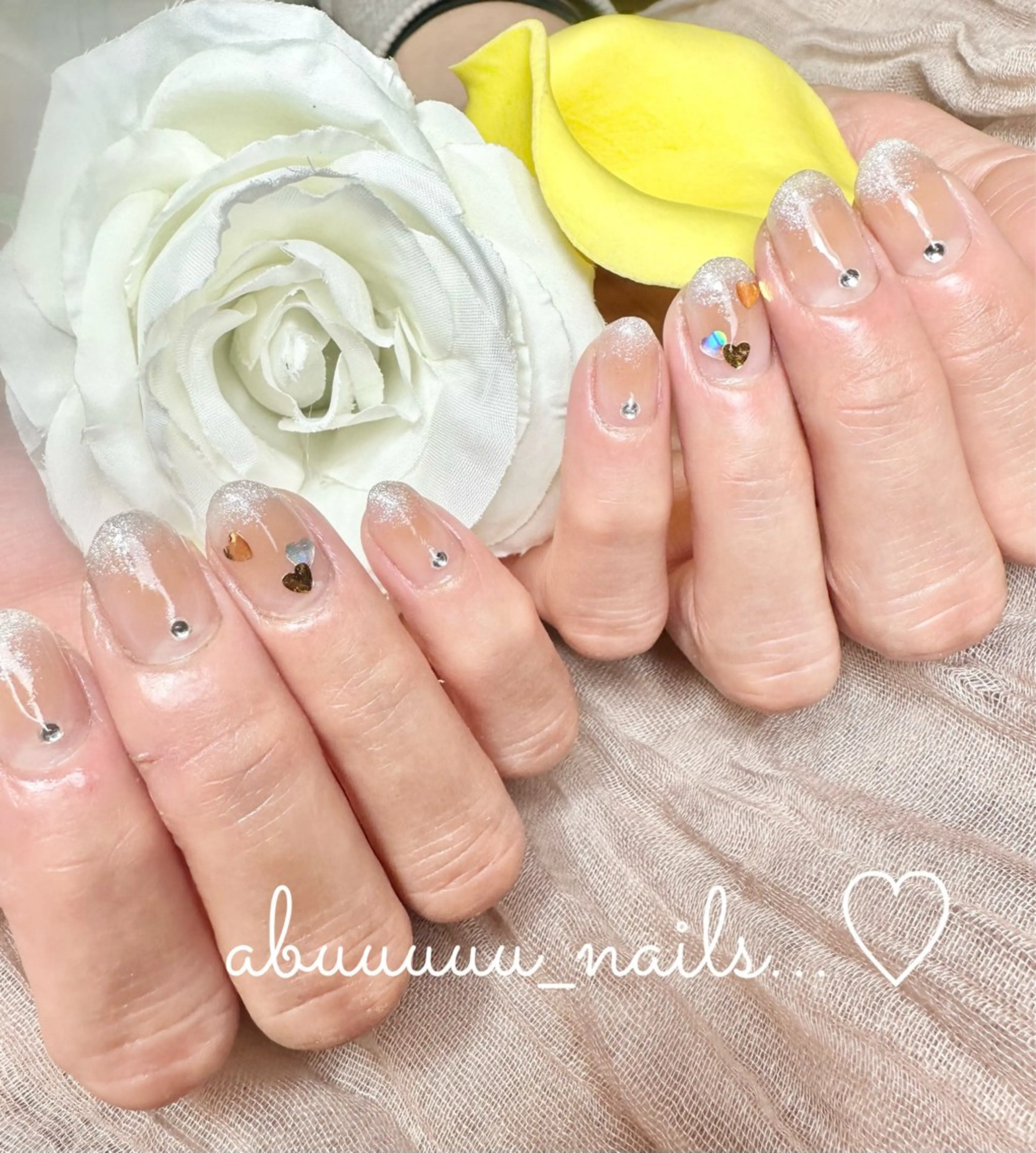 ネイル チークネイル グラデーション ハート ホログラムネイル マグネットネイル ハンドネイル abuuuuu nailsのネイルデザイン