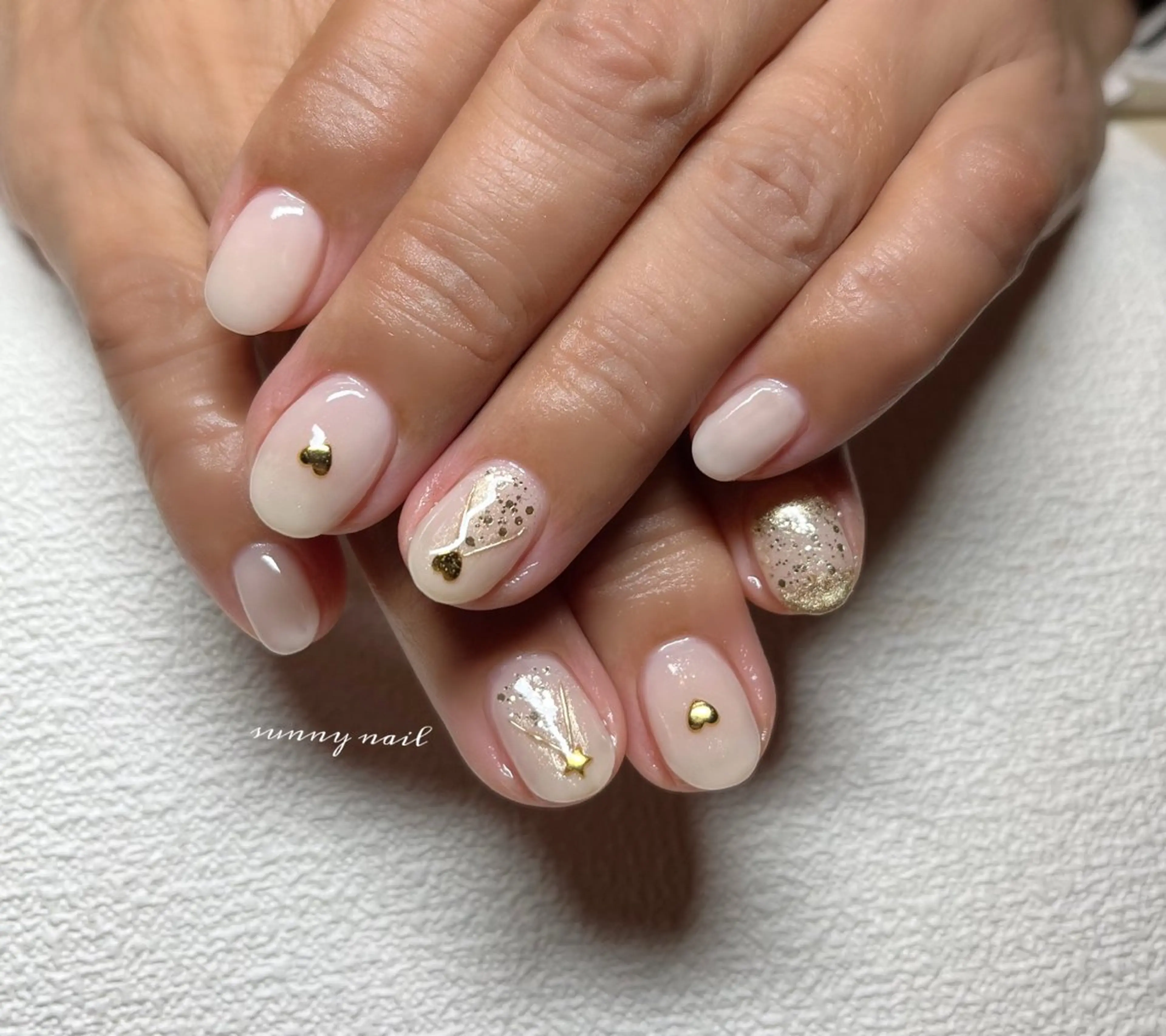 ネイル ジェルネイル ミラーネイル パラジェル 冬ネイル クリスマス sunny nailのネイルデザイン