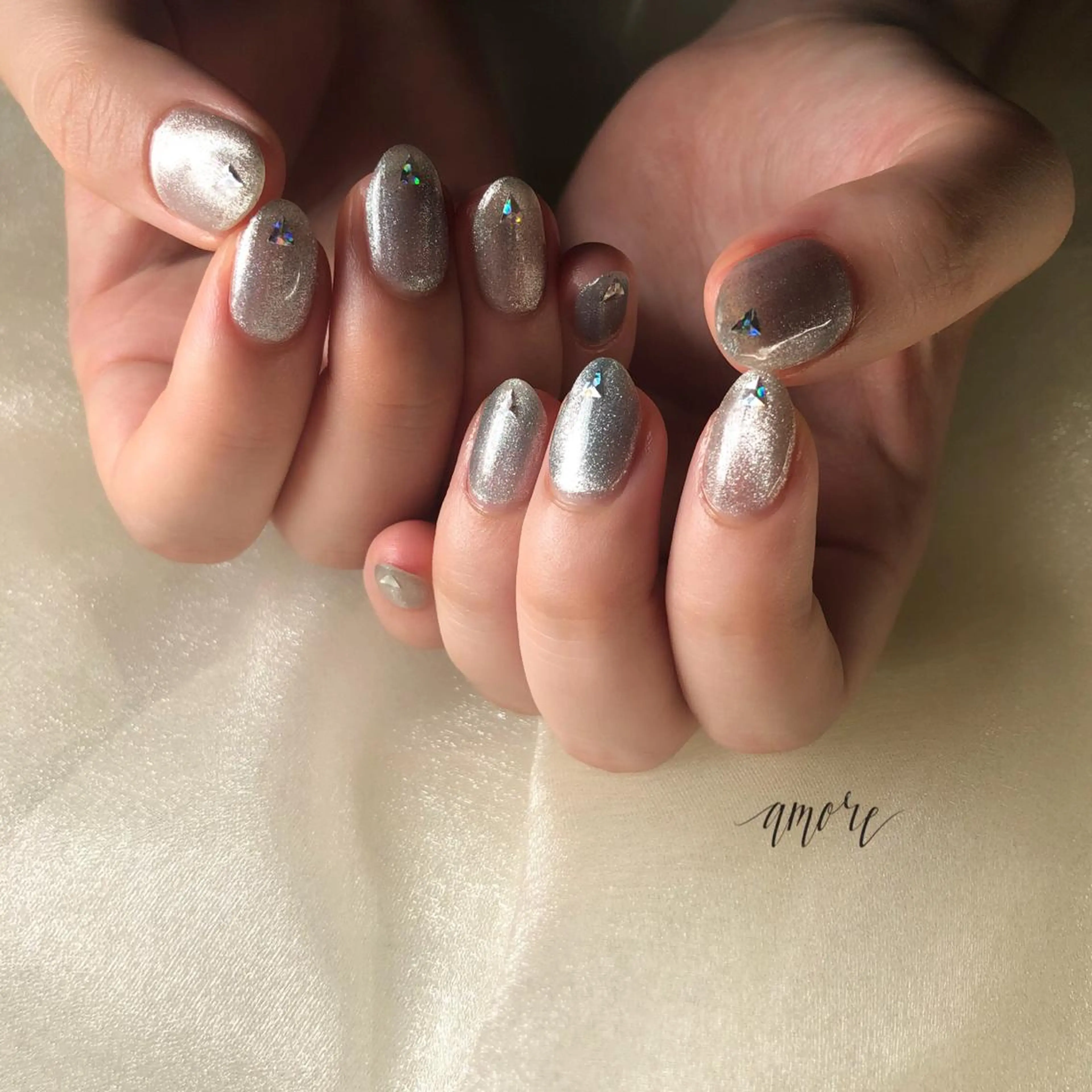 ネイル ジェルネイル 氷ネイル・うるうるネイル マグネットネイル ミラーネイル ニュアンスネイル You kyehwaのネイルデザイン