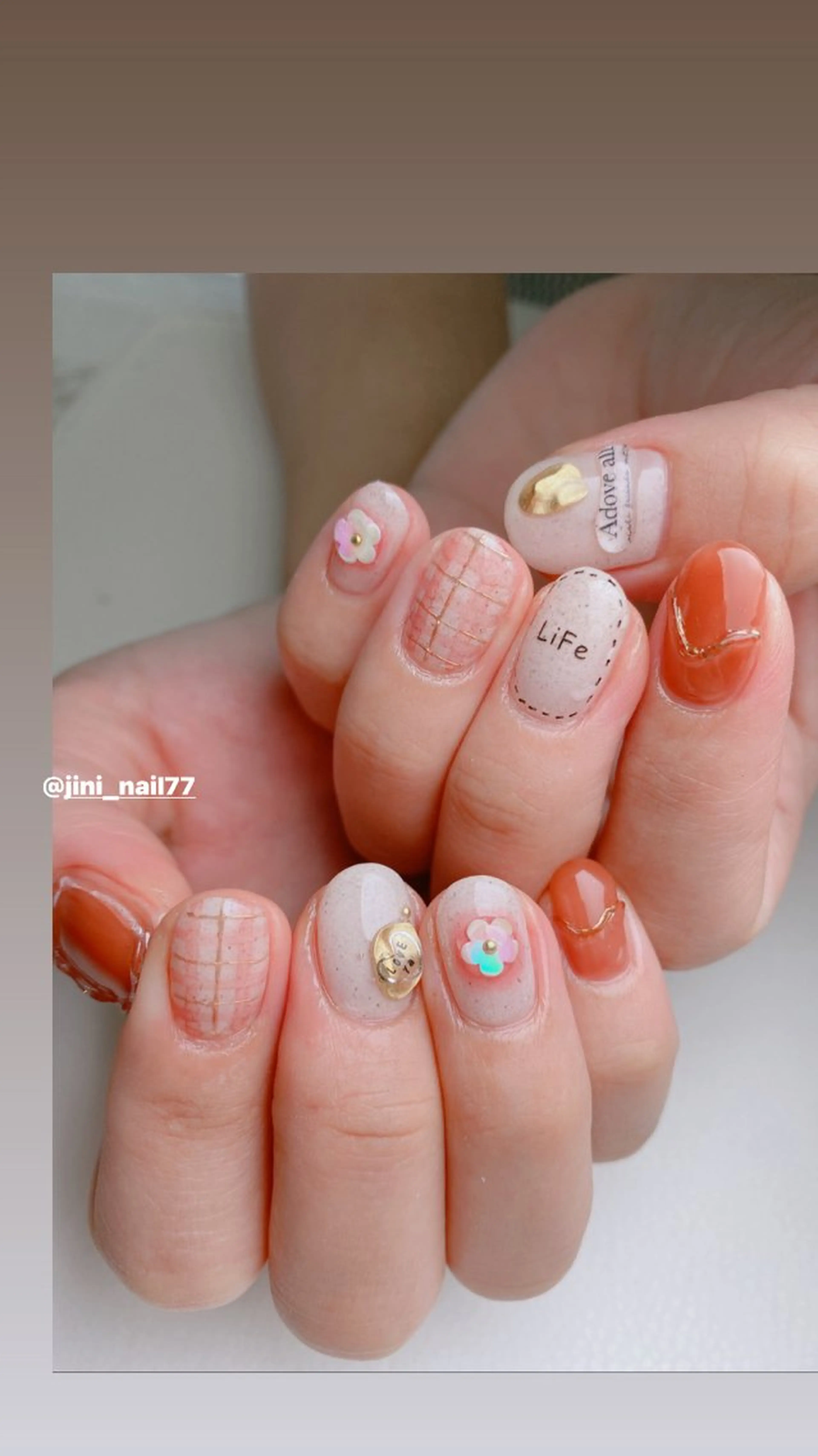 ネイル JINI NAIL所属・ジニ ネイルのネイルデザイン