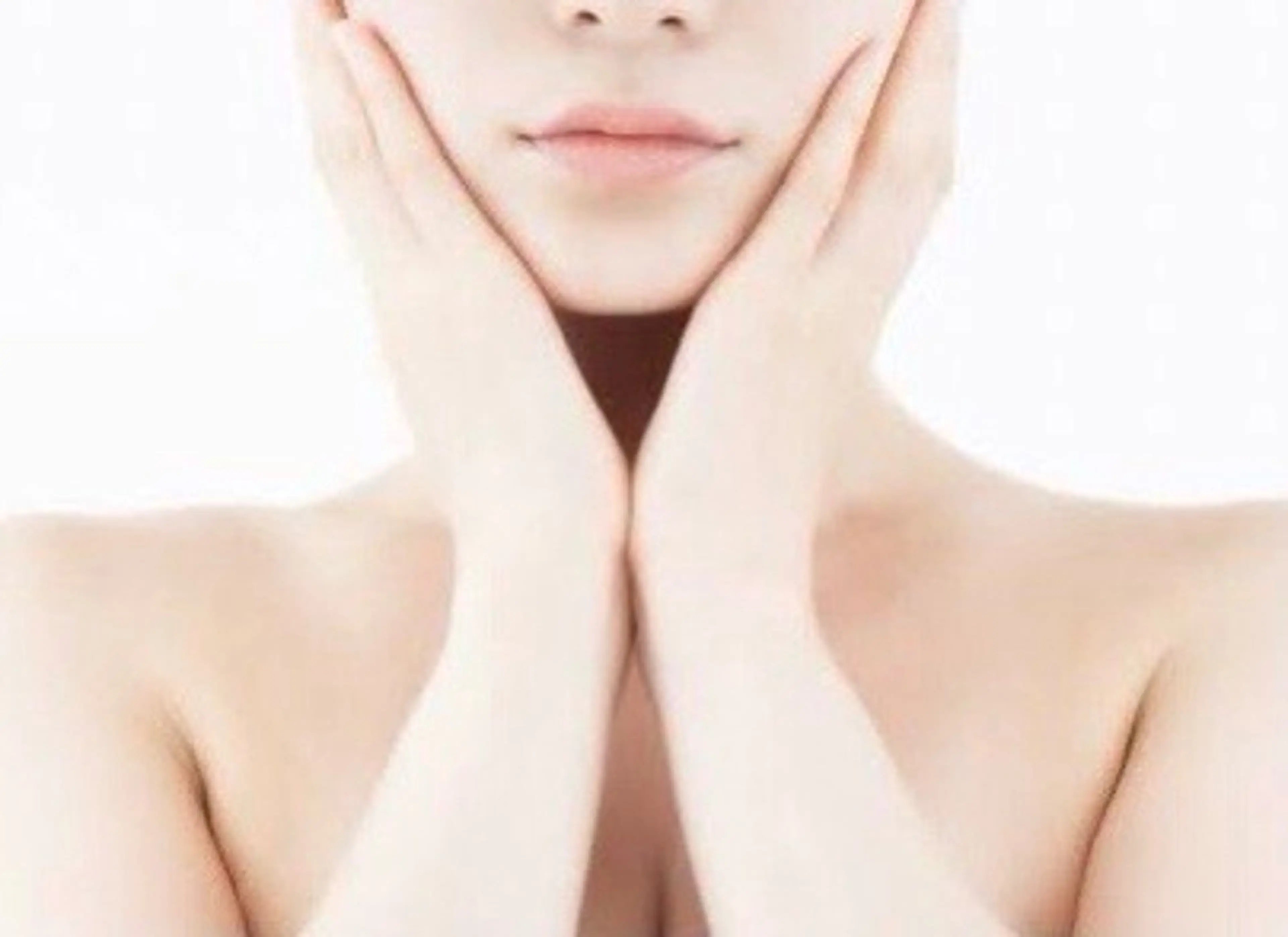 【レディース】顔＋首脱毛の写真