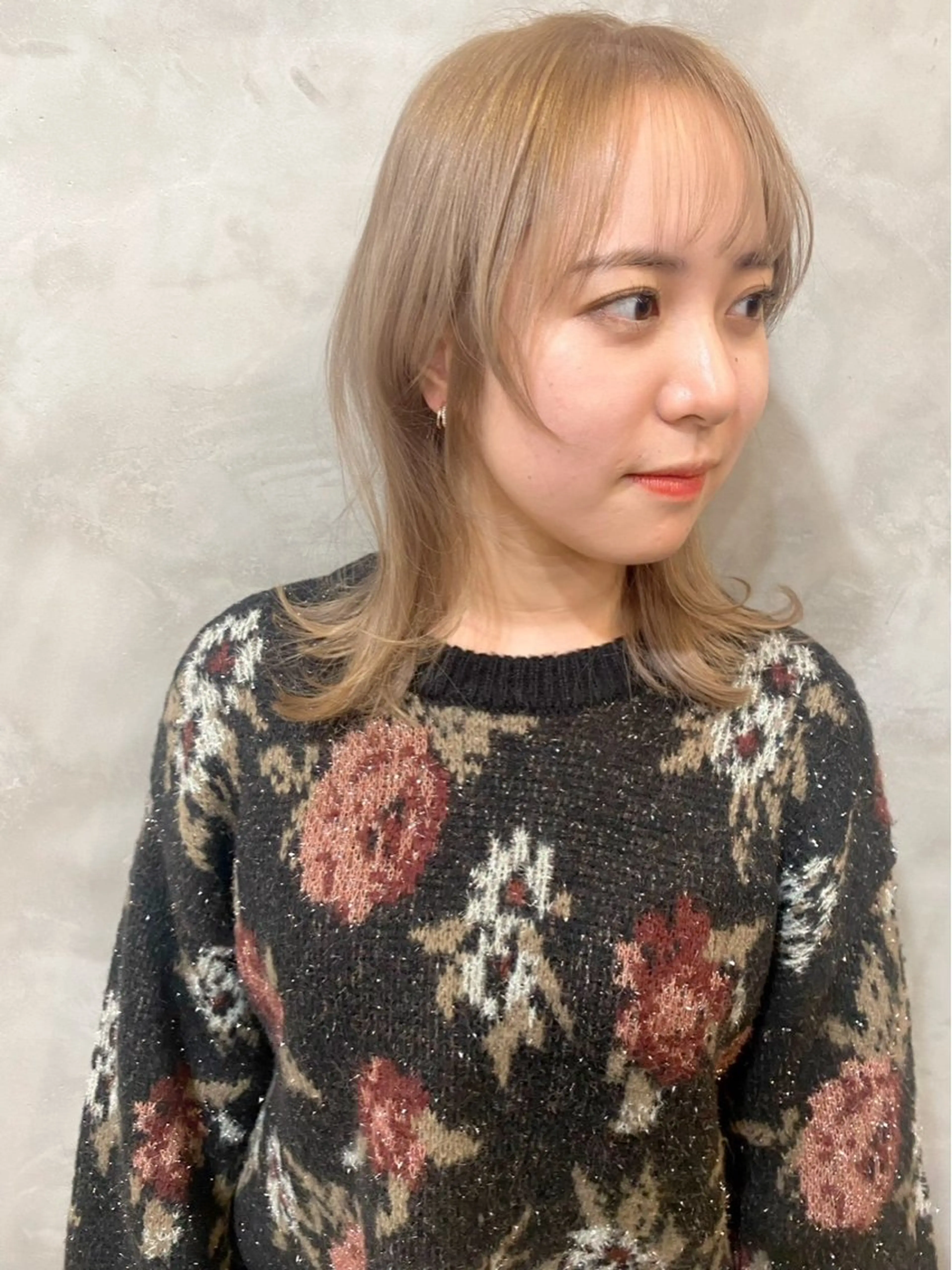 ミディアム カラー 🌷あべまゆこ🌷 予約はお店アプリまでのヘアスタイル