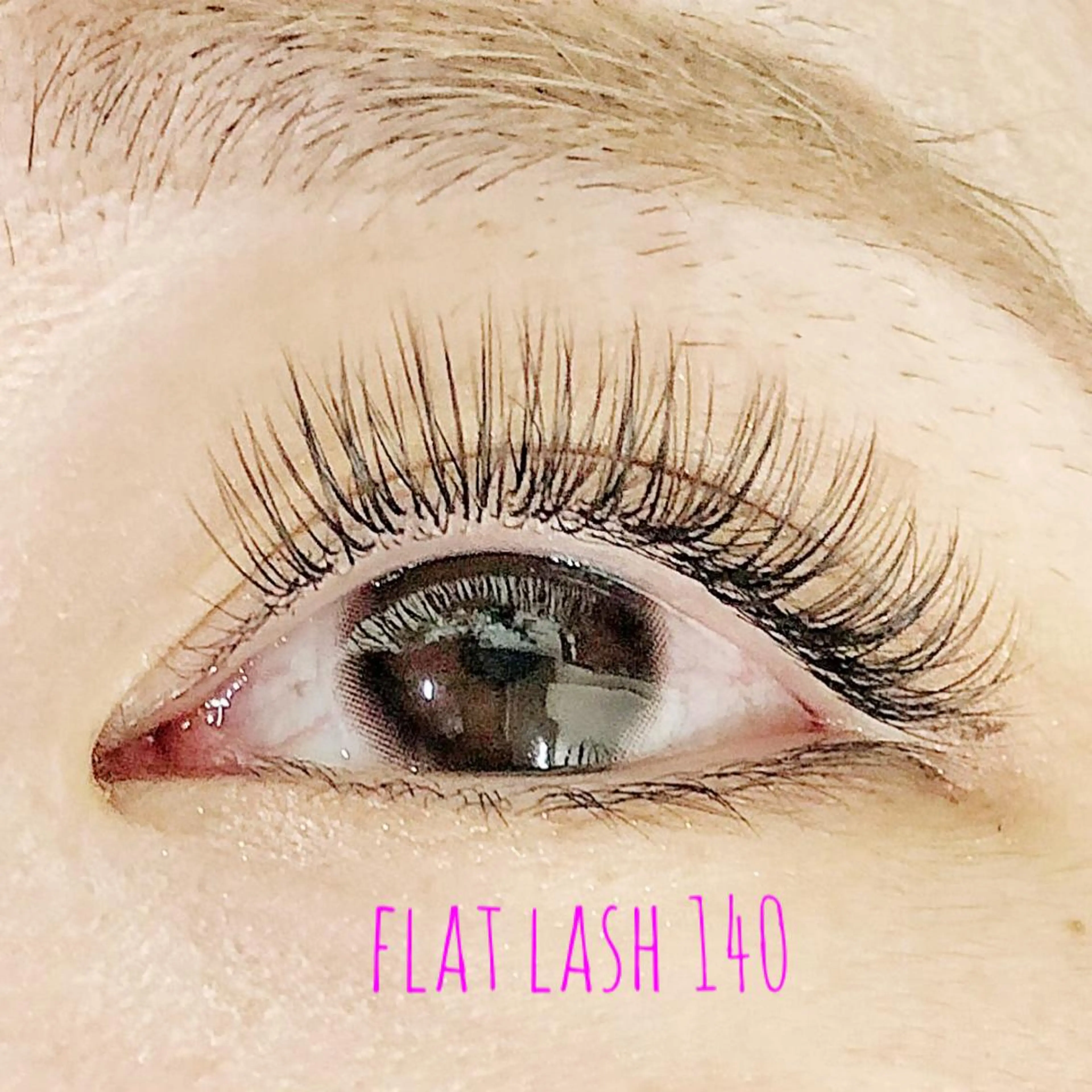 マツエク・マツパ フラットラッシュ eyelash salon omeme所属・eyelash omemeのマツエク・マツパデザイン