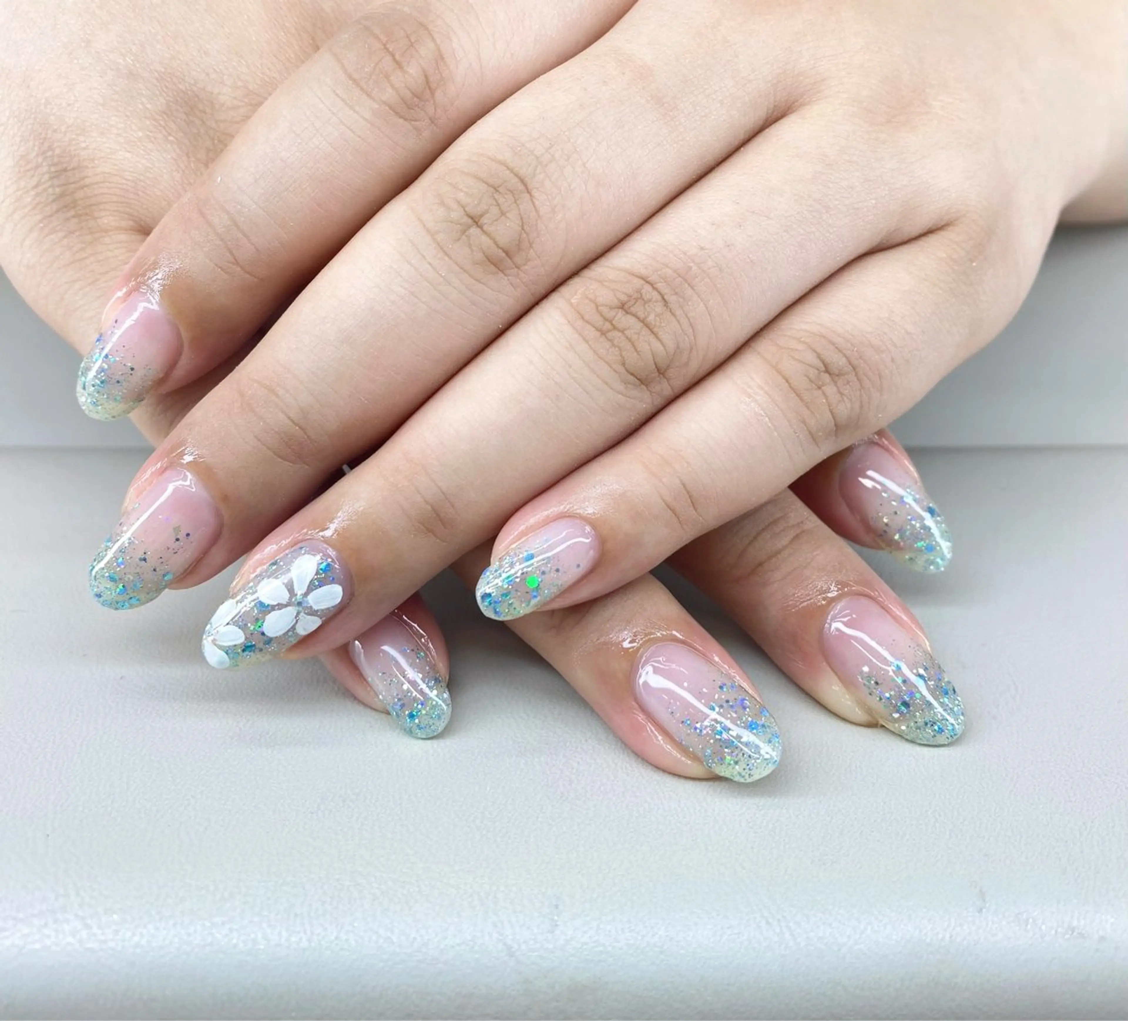 ネイル ハンドネイル AngelChris ビューティーサロン琳のネイルデザイン