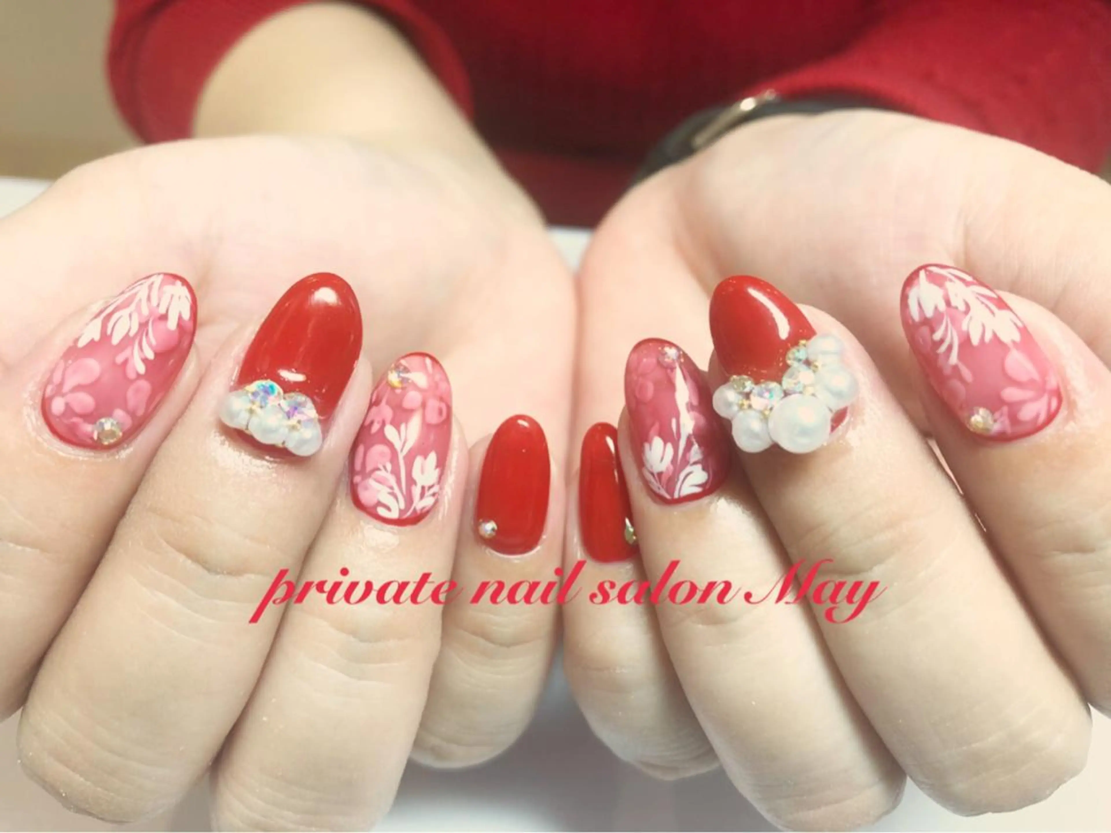 ネイル フラワーネイル 赤色 nailsalon mayのネイルデザイン