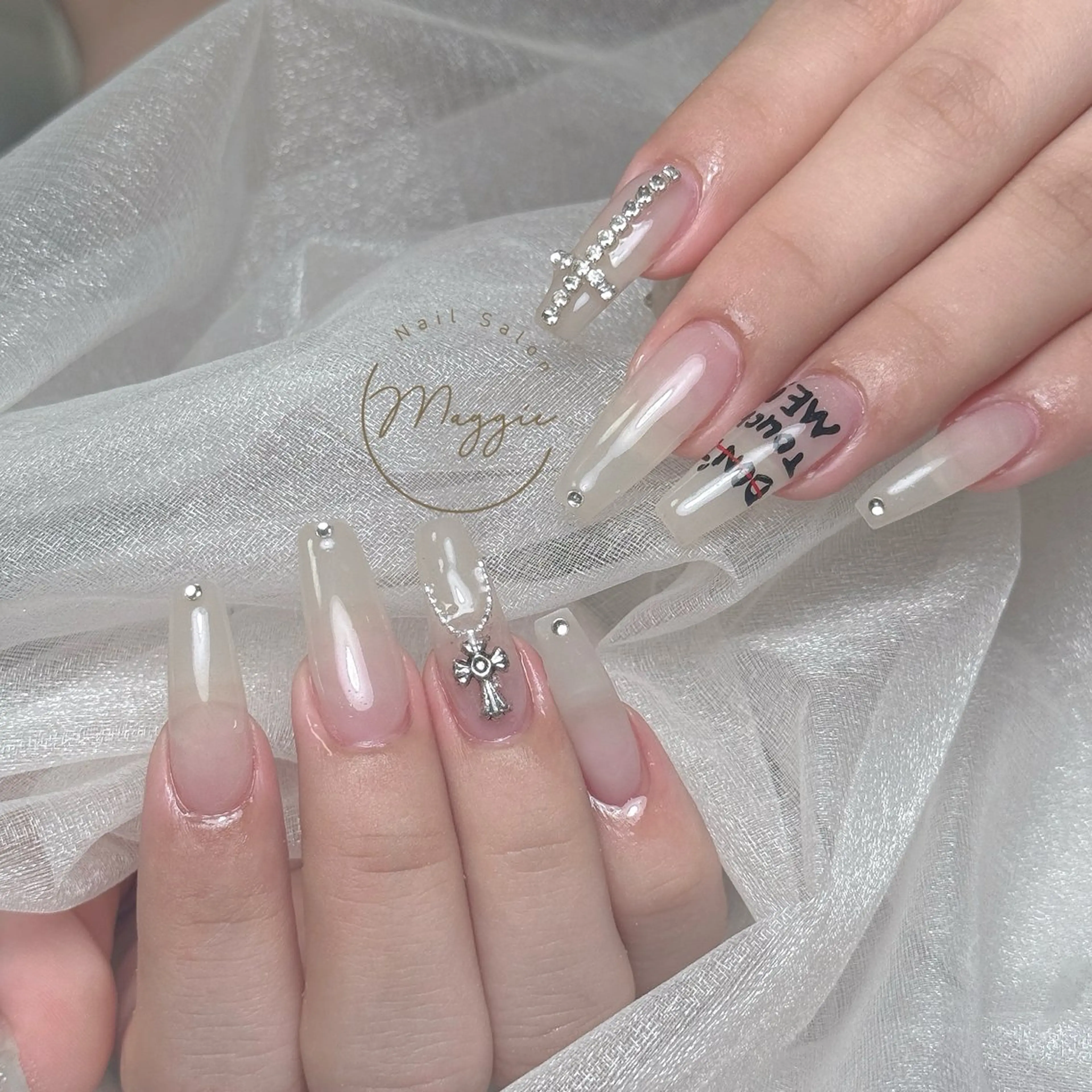 ネイル ハンドネイル Maggie Nail🦩のネイルデザイン
