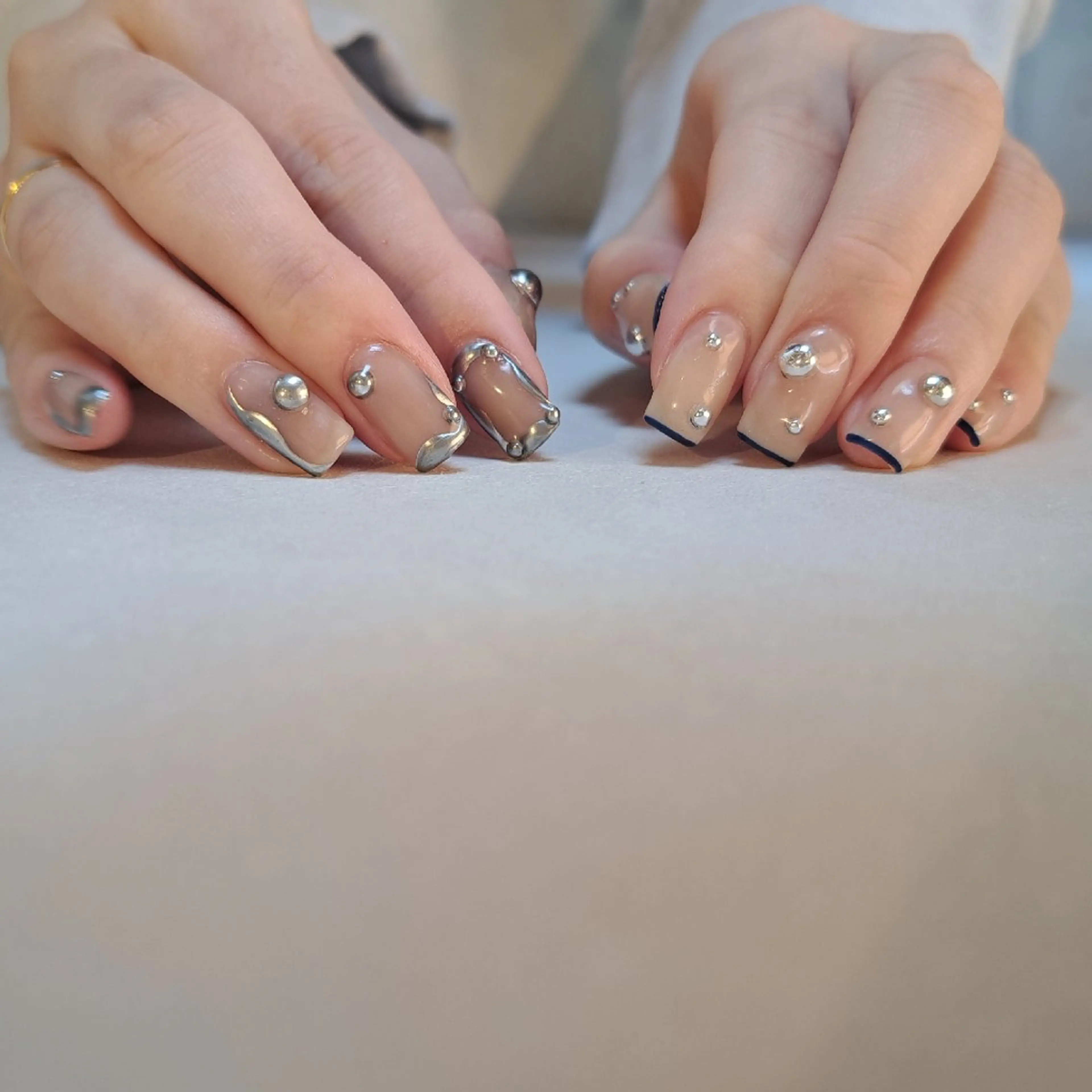 ネイル アートネイル ジェルネイル 持ち込み シルバー Nail mood /アートし放題のネイルデザイン