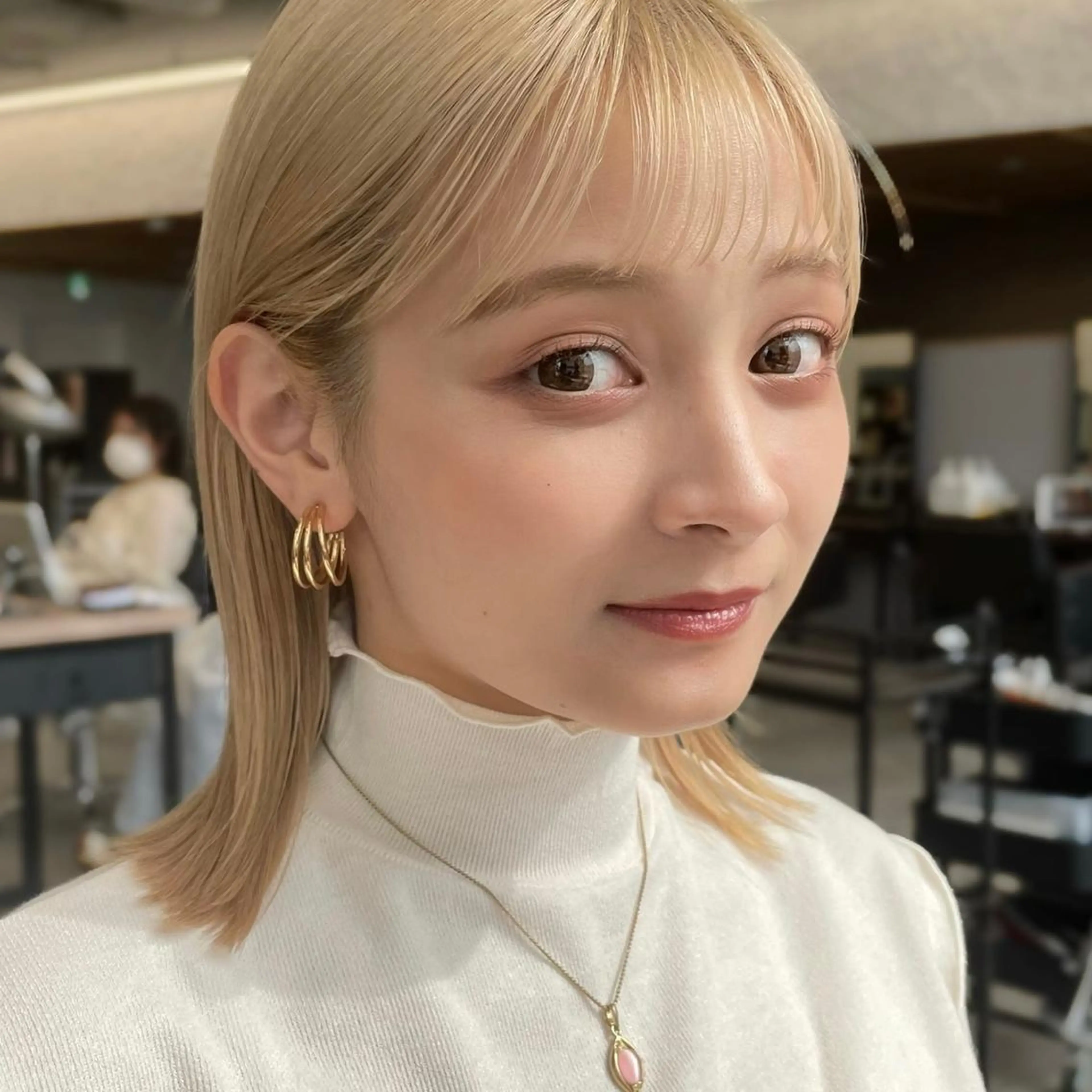 ミディアム カラー カット トリートメント ヘッドスパ ヘアセット 【柔らか透明感✨/ 似合せ前髪】大石葉月のヘアスタイル