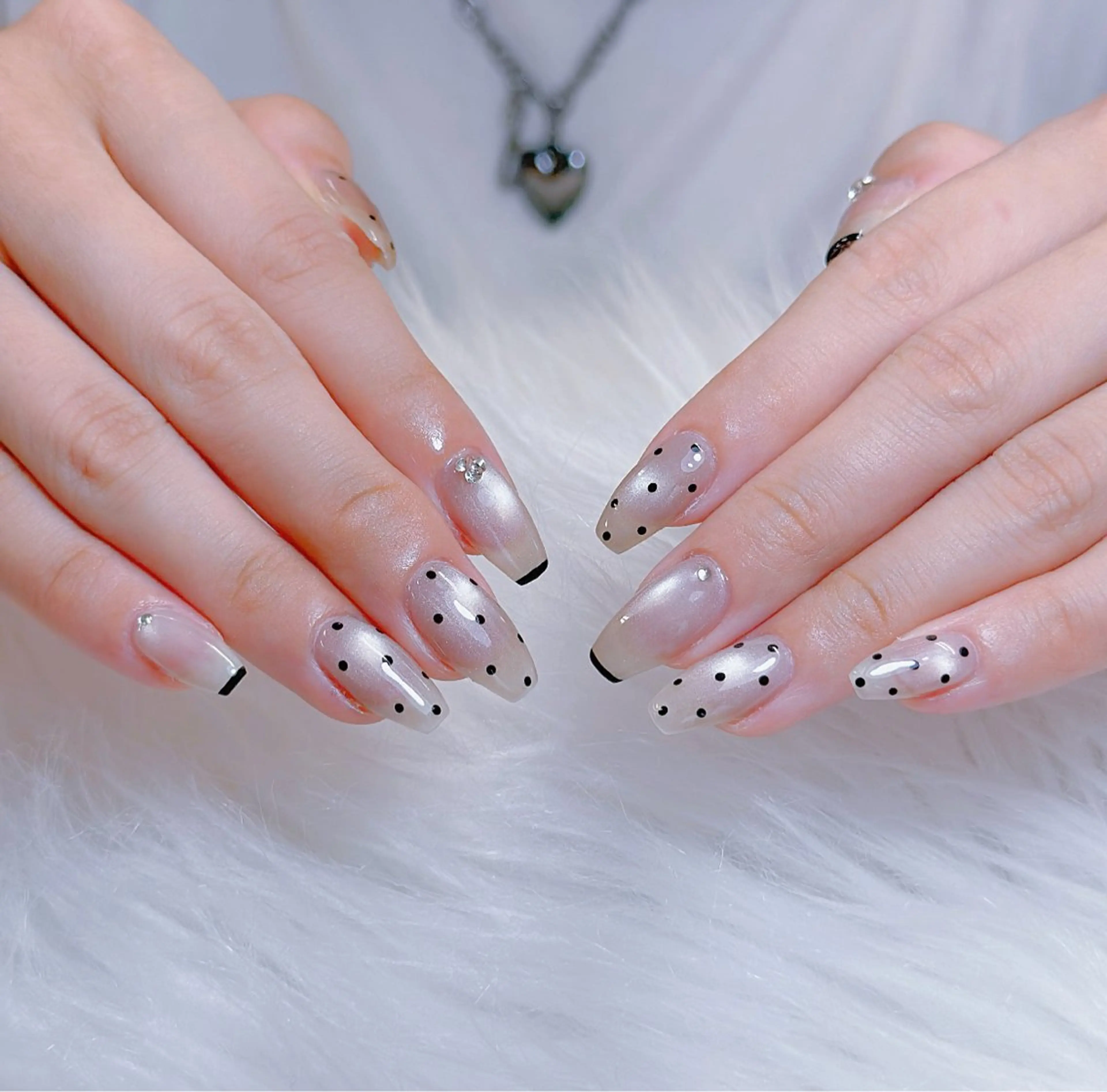 ネイル フレンチネイル ジェルネイル グラデーション 韓国ネイル マグネットネイル 綾瀬 はるのネイルデザイン