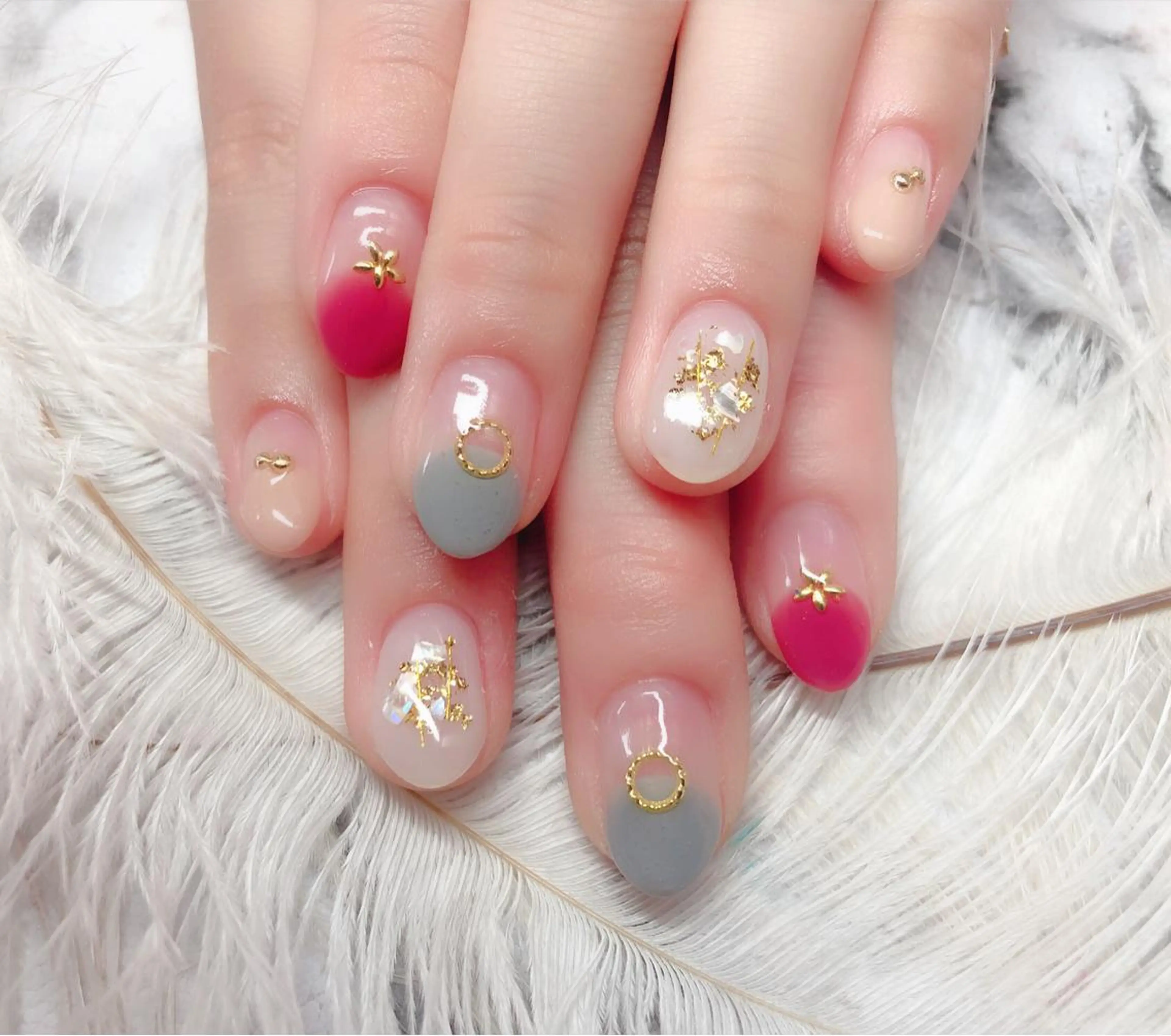 ネイル マジックミラー所属・マジック ミラーのネイルデザイン