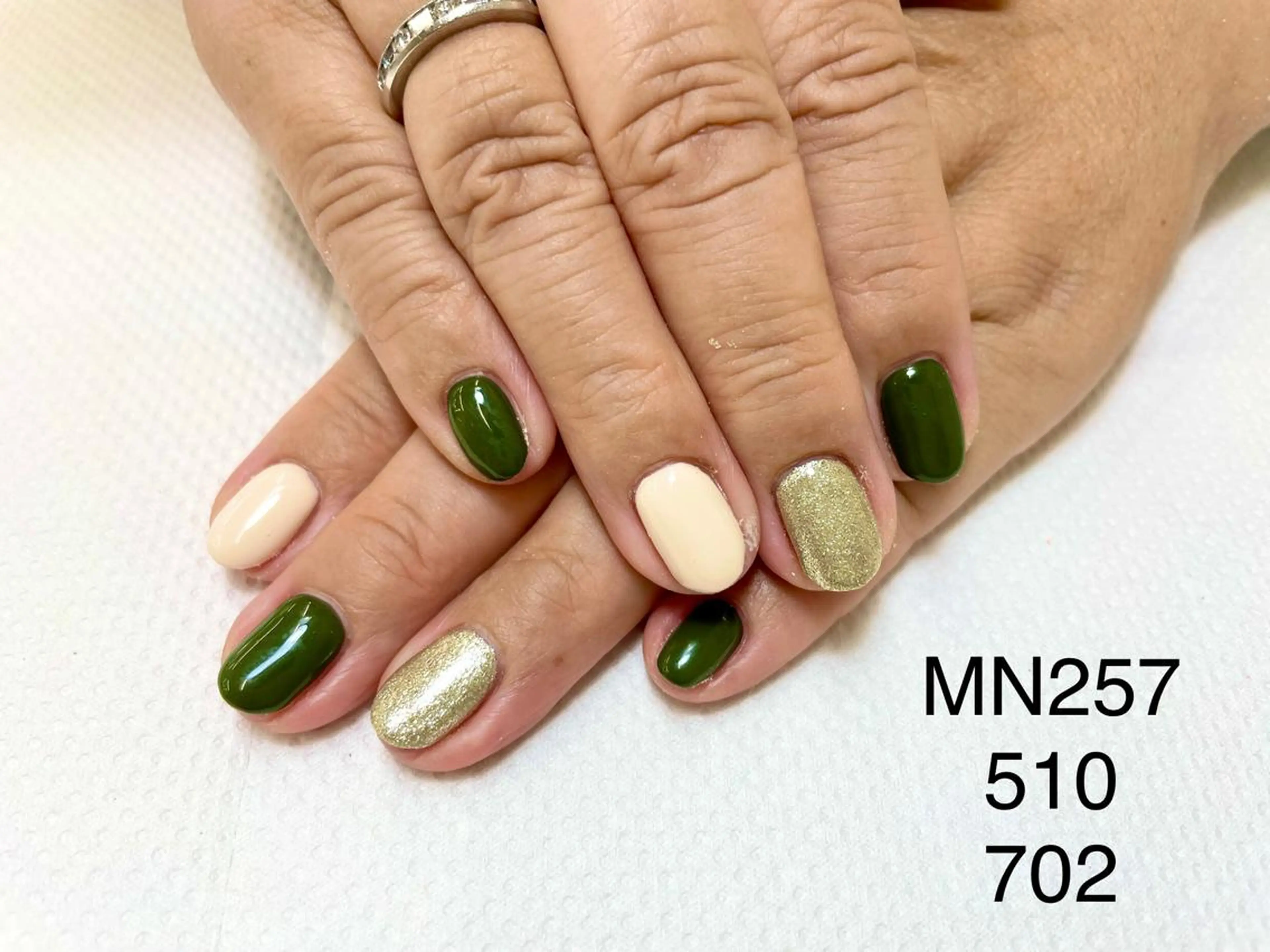 ネイル ワンカラーネイル MAXKELLY Tadaのネイルデザイン