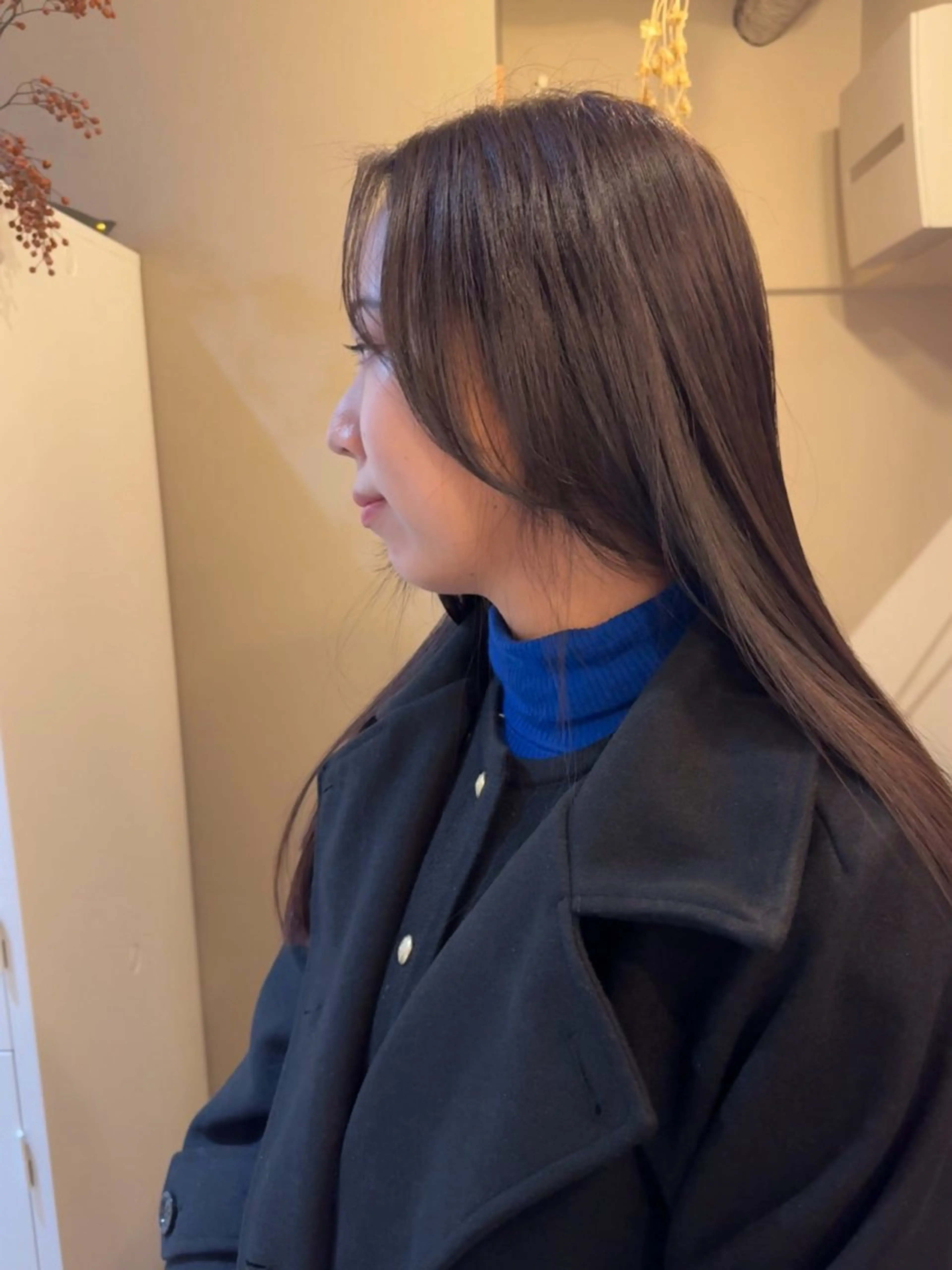 ロング カラー 透明感カラー カット ヘアカラー トリートメント ヘアセット ハルカ/透け感カラー /顔周りレイヤーのヘアスタイル