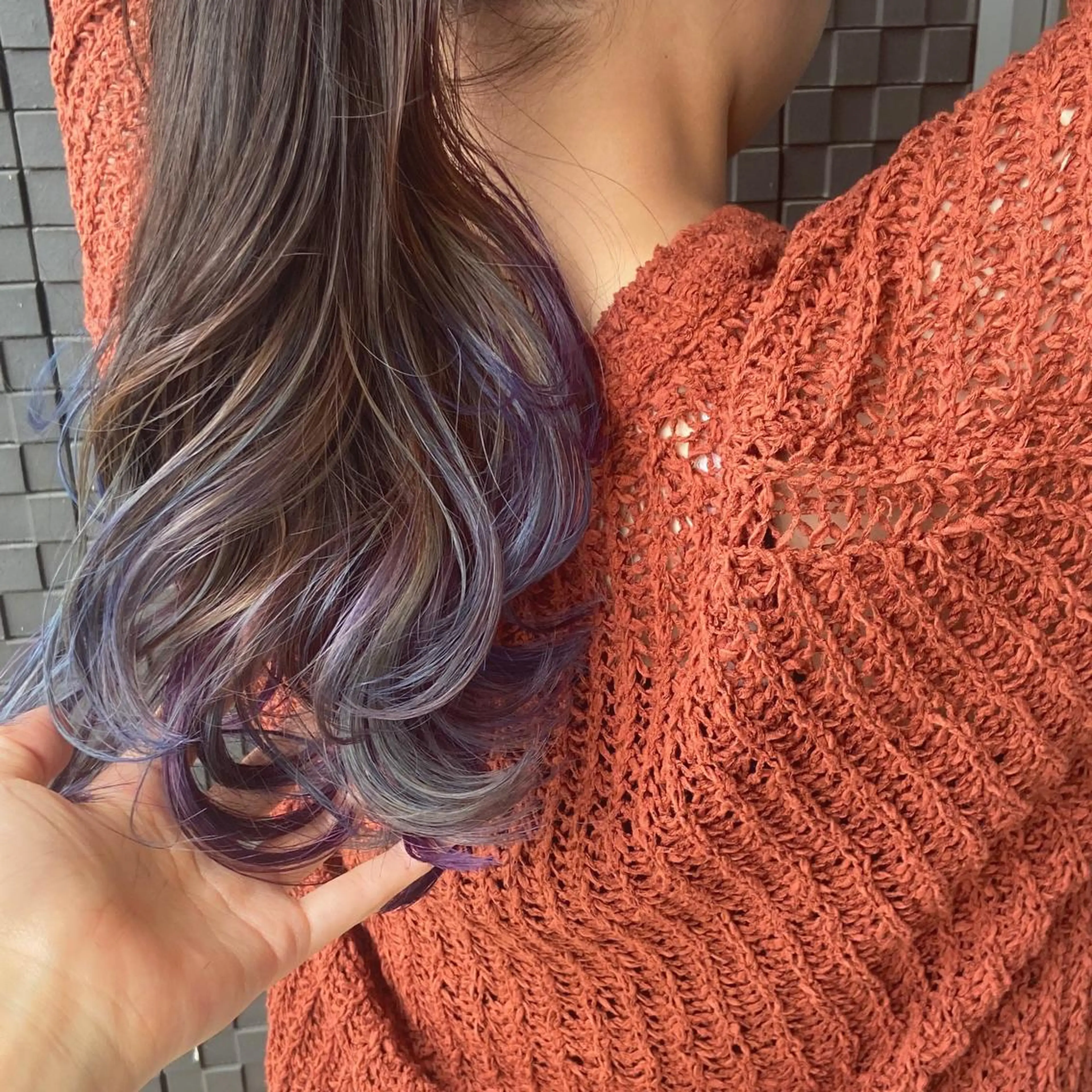 ミディアム 峯 志帆のヘアスタイル