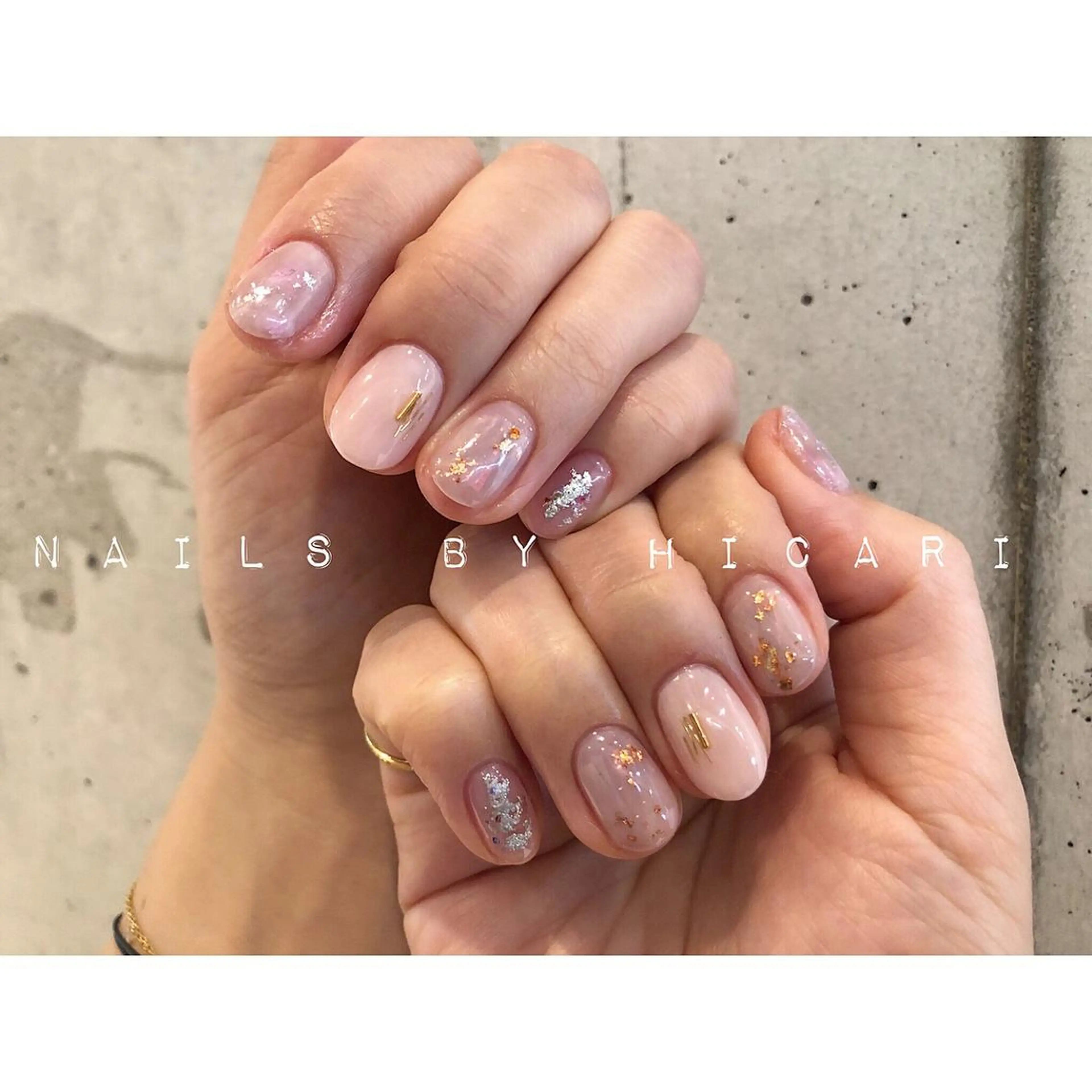 ショート カラー ネイル マツエク・マツパ ジェルネイル ニュアンスネイル パラジェル illum hicariのネイルデザイン