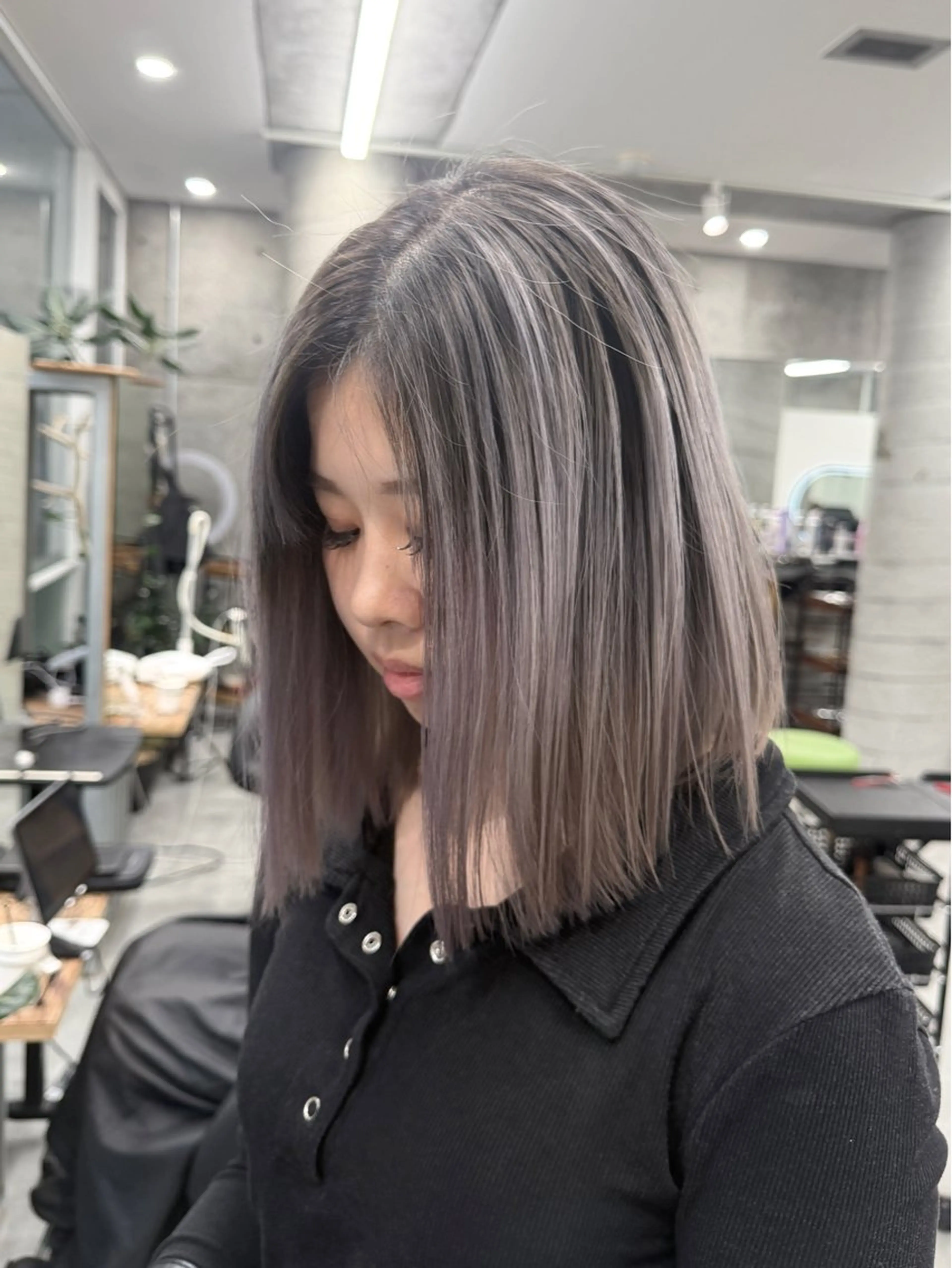 ショート カラー ヘアカラー トリートメント Kotoko🖤/海 外/バレイヤージュのヘアスタイル