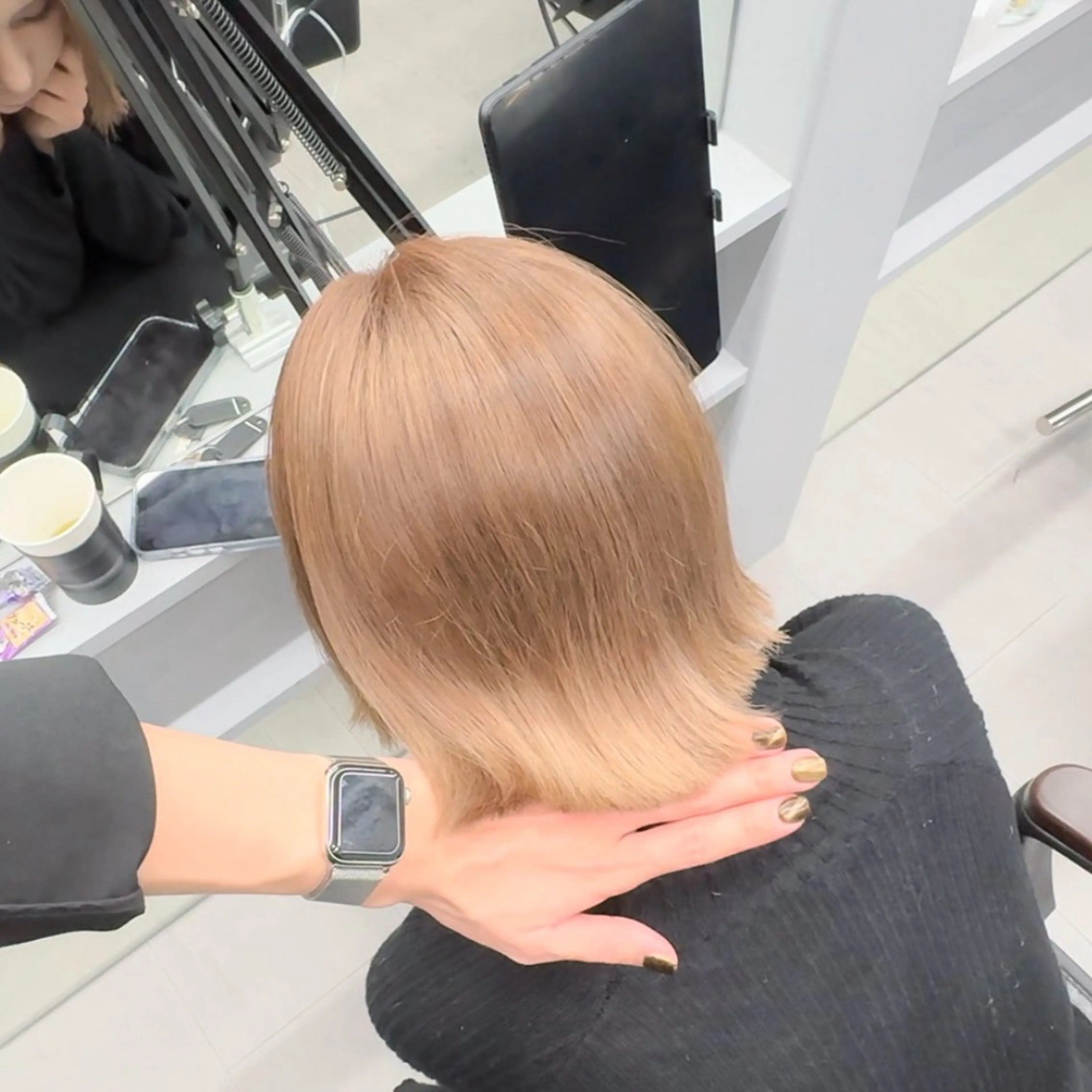 ミディアム カラー ヘアカラー トリートメント 俊 介のヘアスタイル