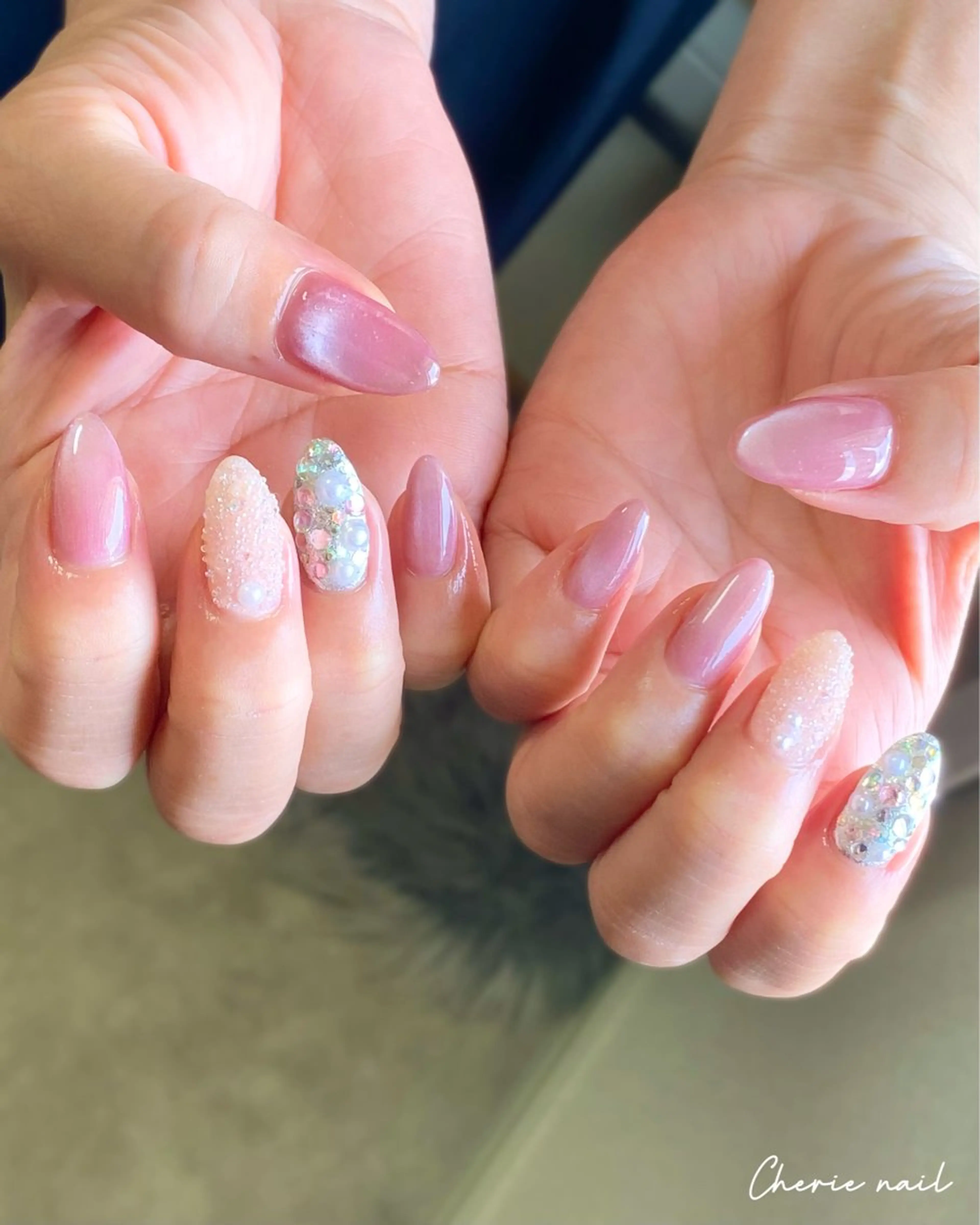 ネイル ジェルネイル マグネットネイル ピンク ストーンネイル ハンドネイル Cherienail yunaのネイルデザイン