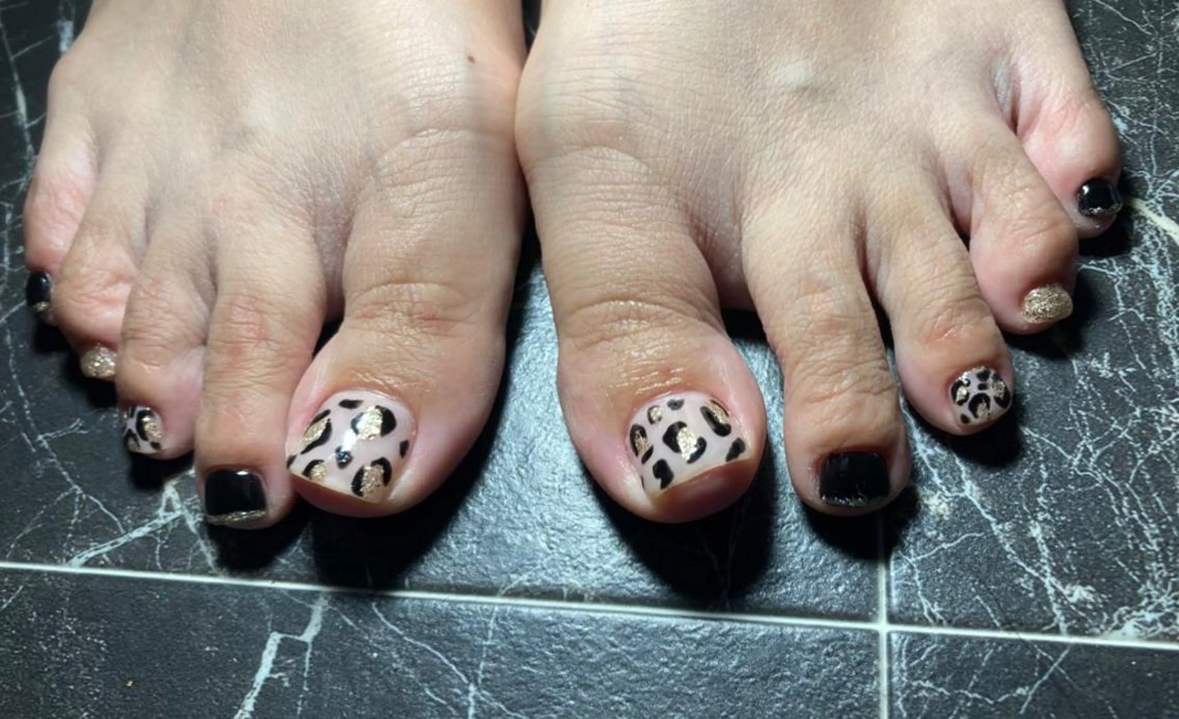 ショート ネイル ハンドネイル フットネイル ✴︎ Delightのネイルデザイン