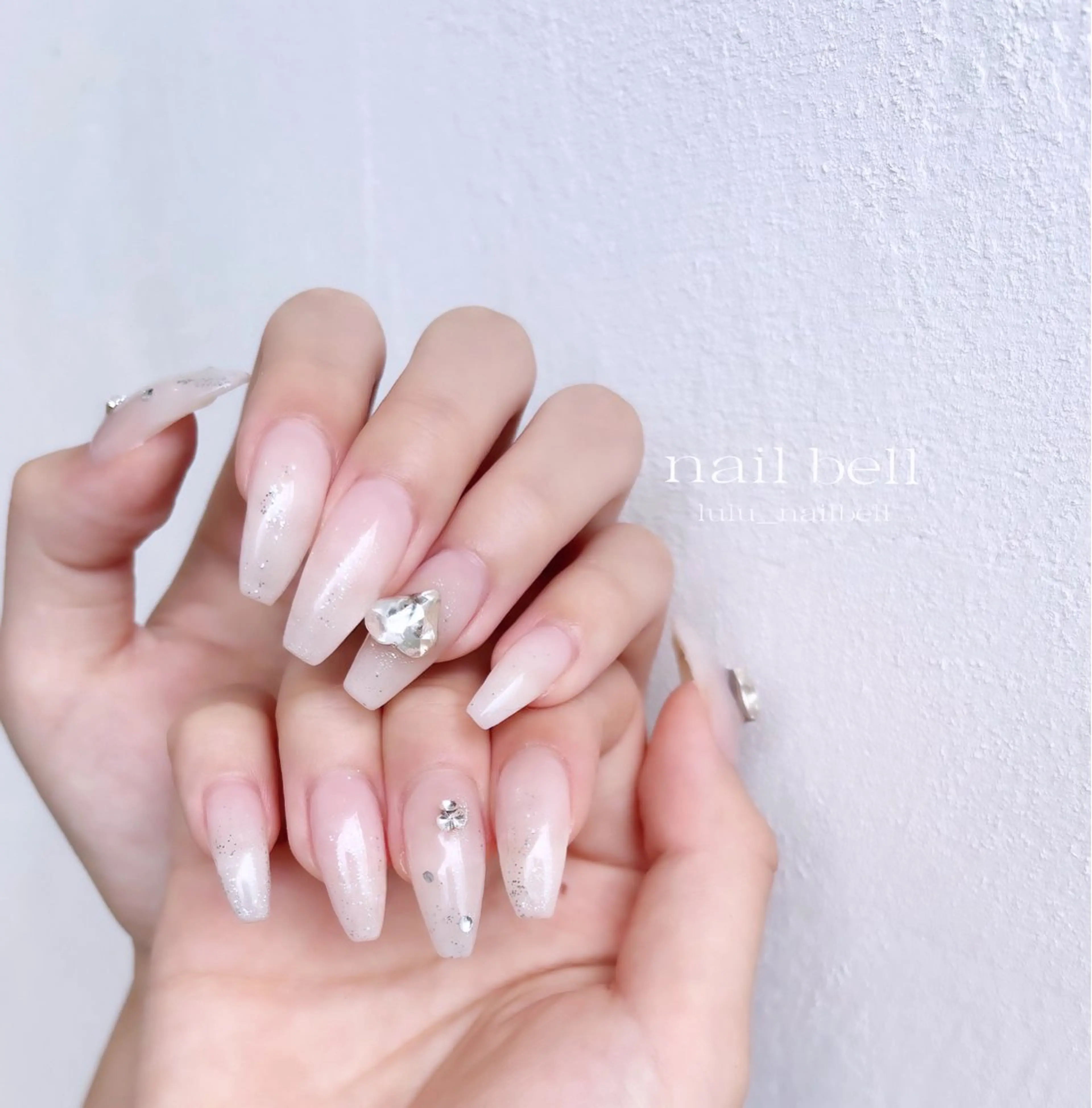 ネイル 大人可愛いネイル🎗 Hinaのネイルデザイン