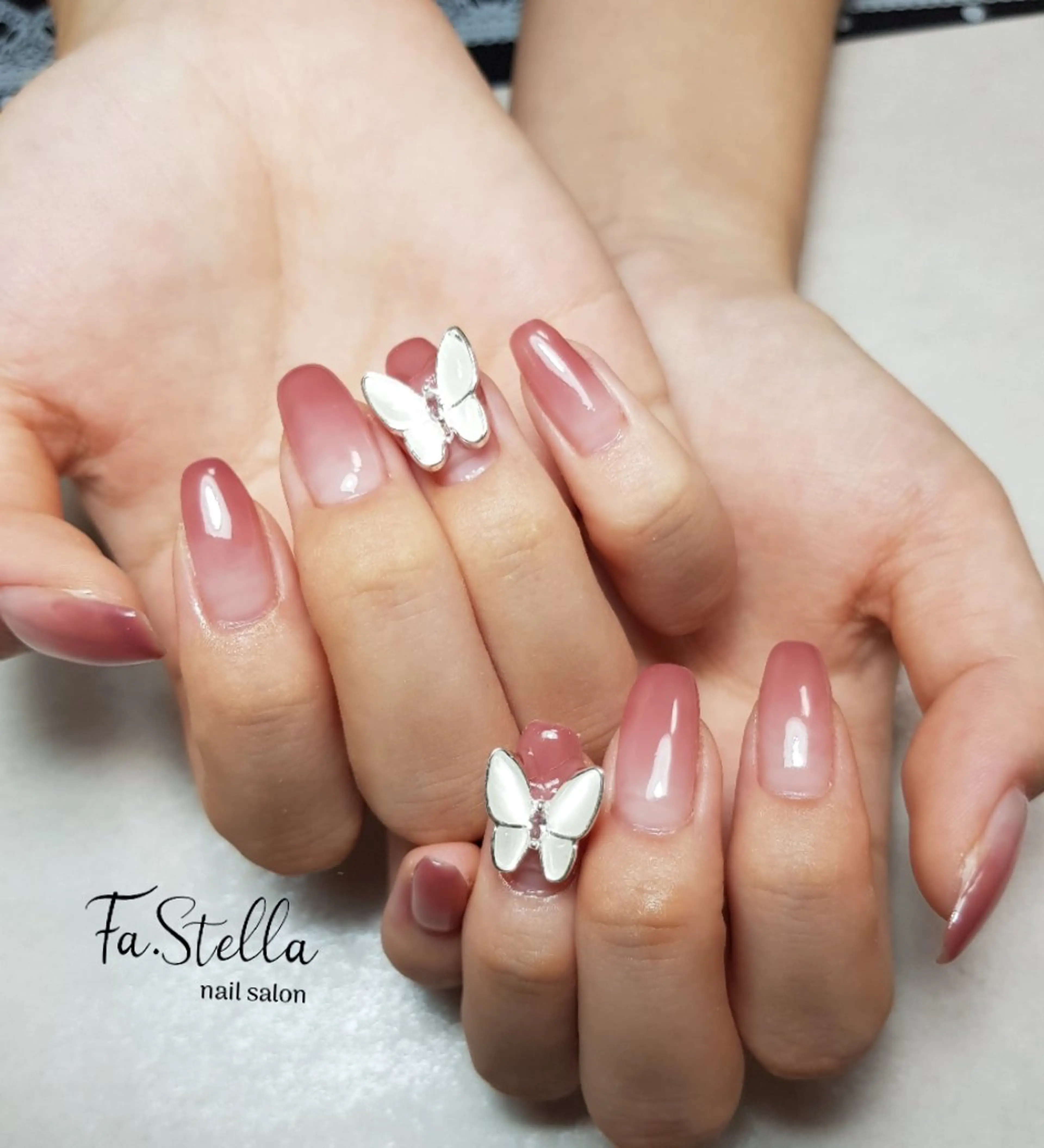 ネイル ジェルネイル グラデーション ロングネイル パラジェル ピンク ハンドネイル Fa.Stella ファステラ のネイルデザイン